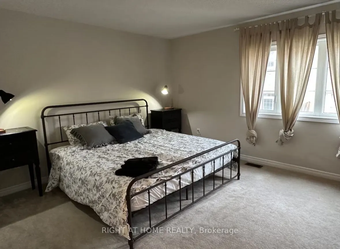 8777 Dufferin Street, #23