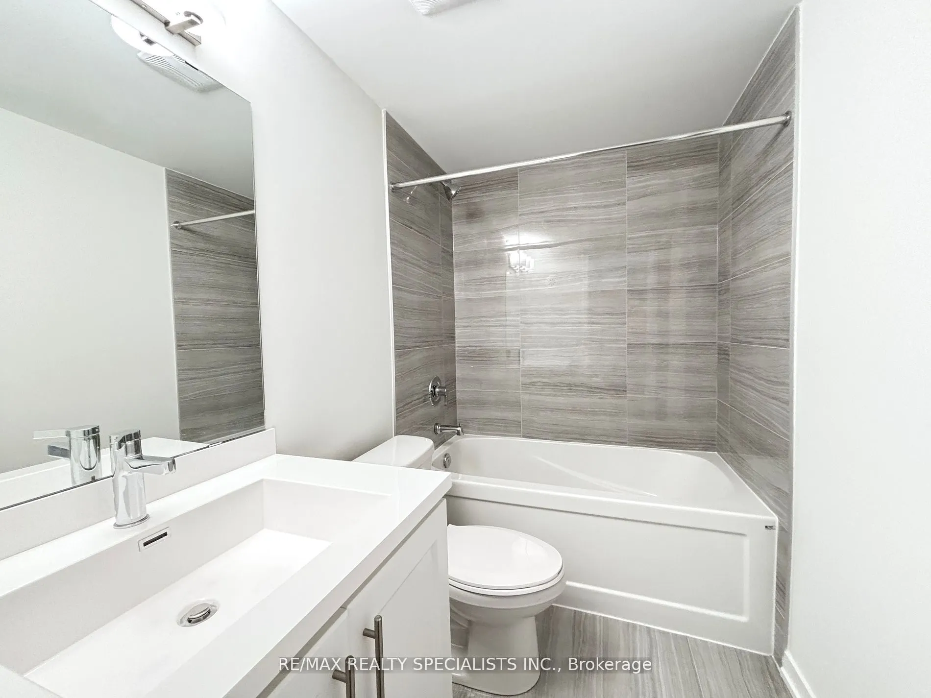 130 HONEYCRISP Crescent, #315