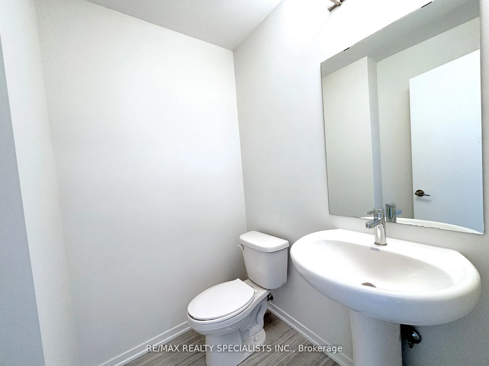 130 HONEYCRISP Crescent, #315