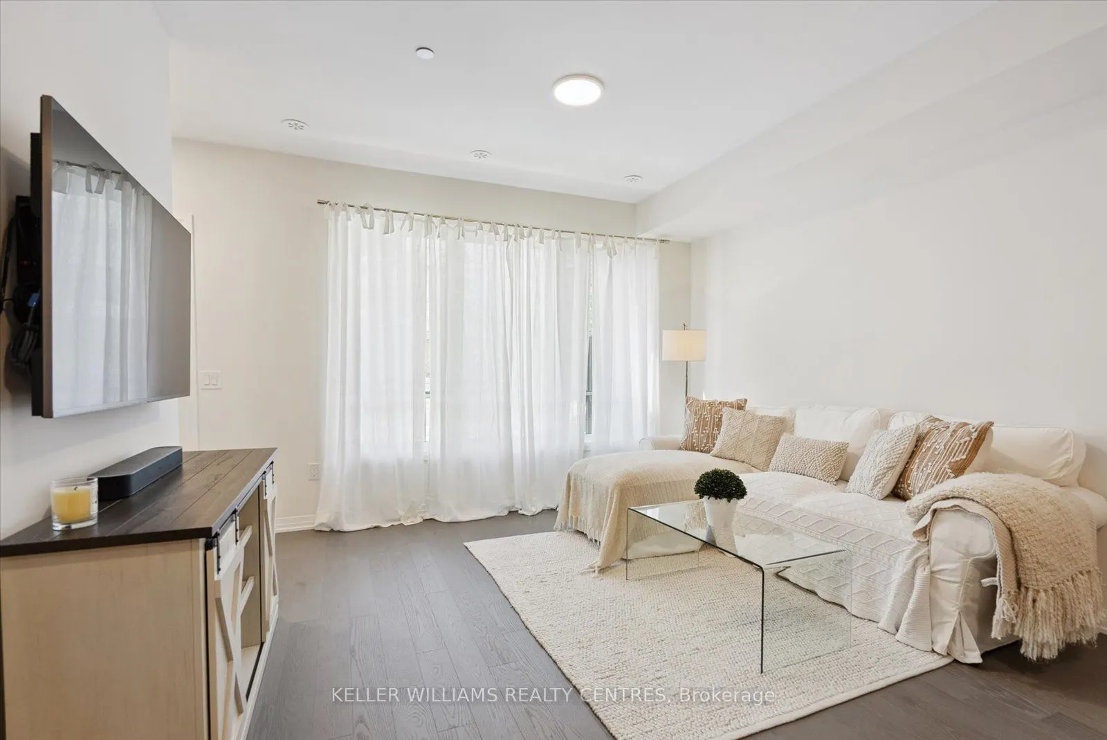 50 Baynes Way, #15