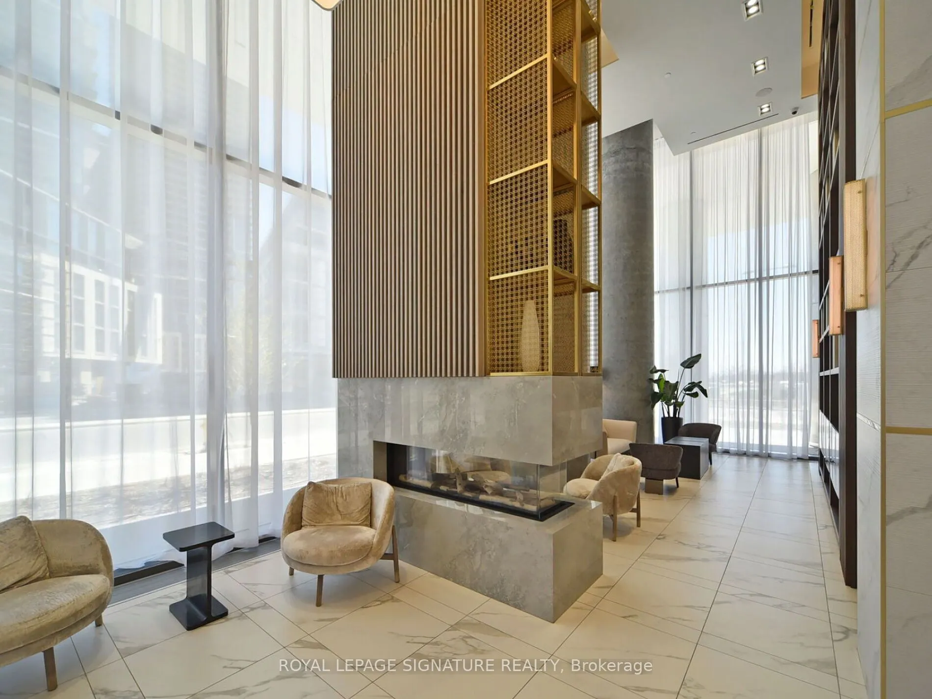 950 Portage Parkway, #601