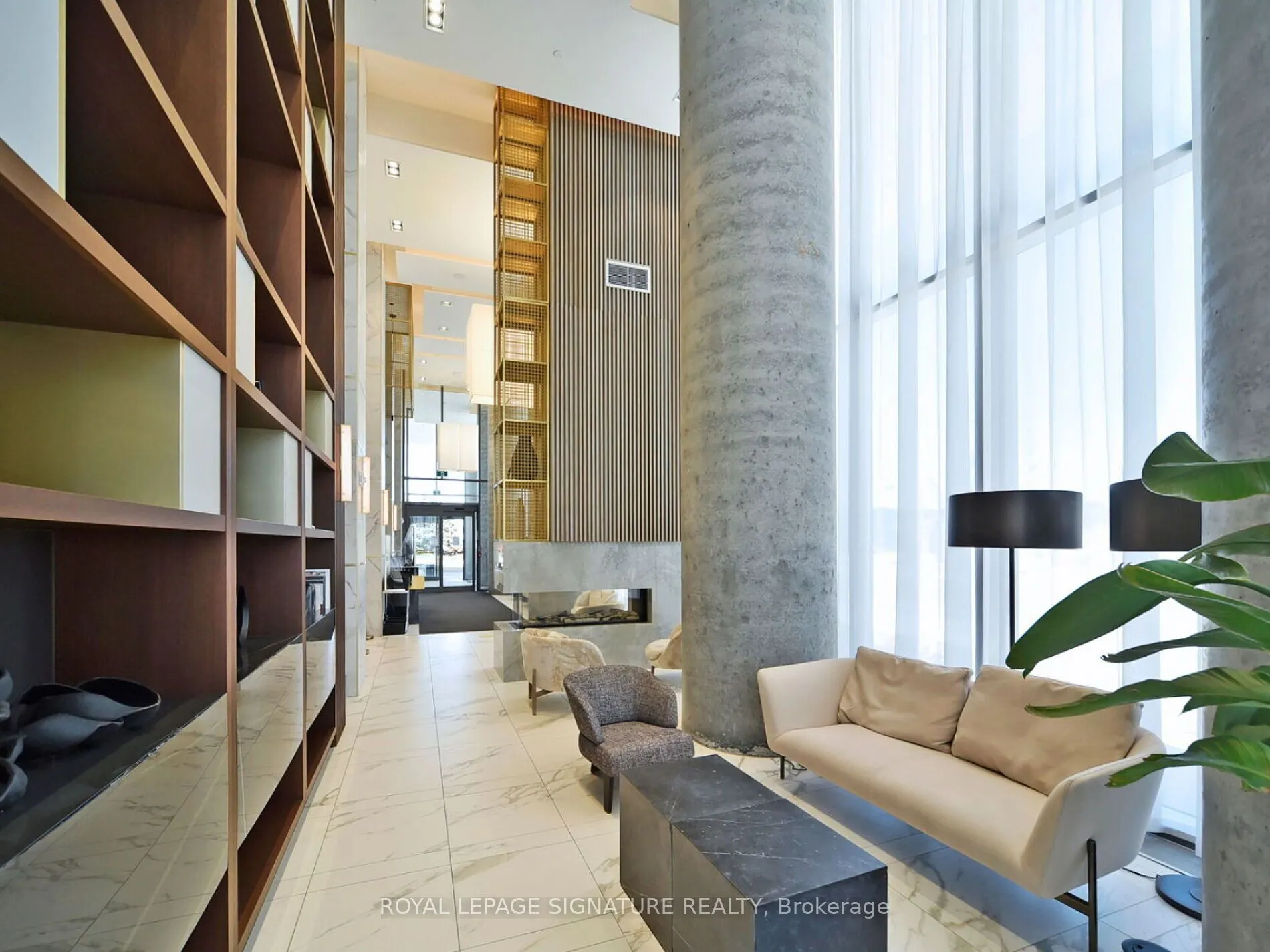 950 Portage Parkway, #601
