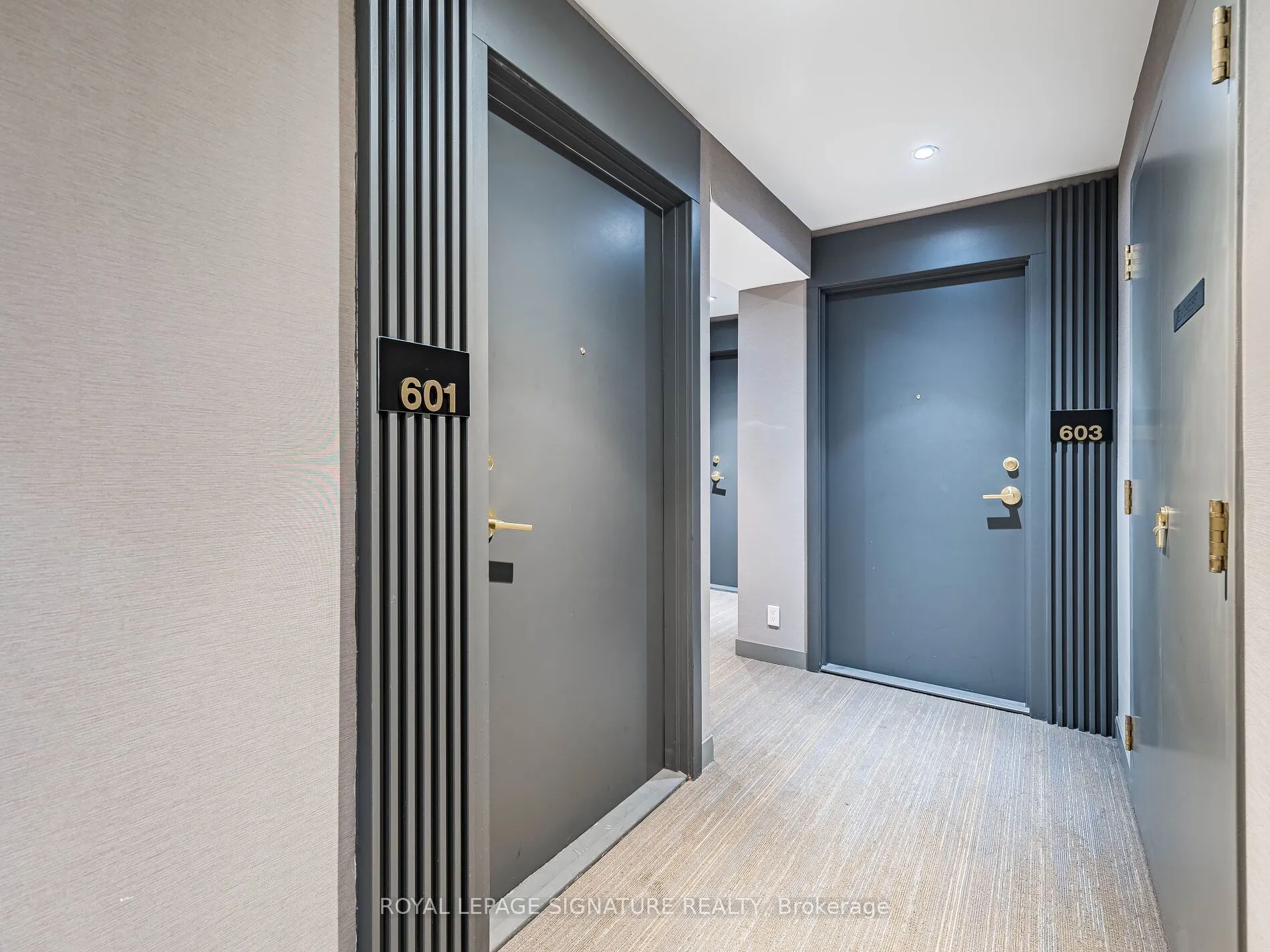 950 Portage Parkway, #601