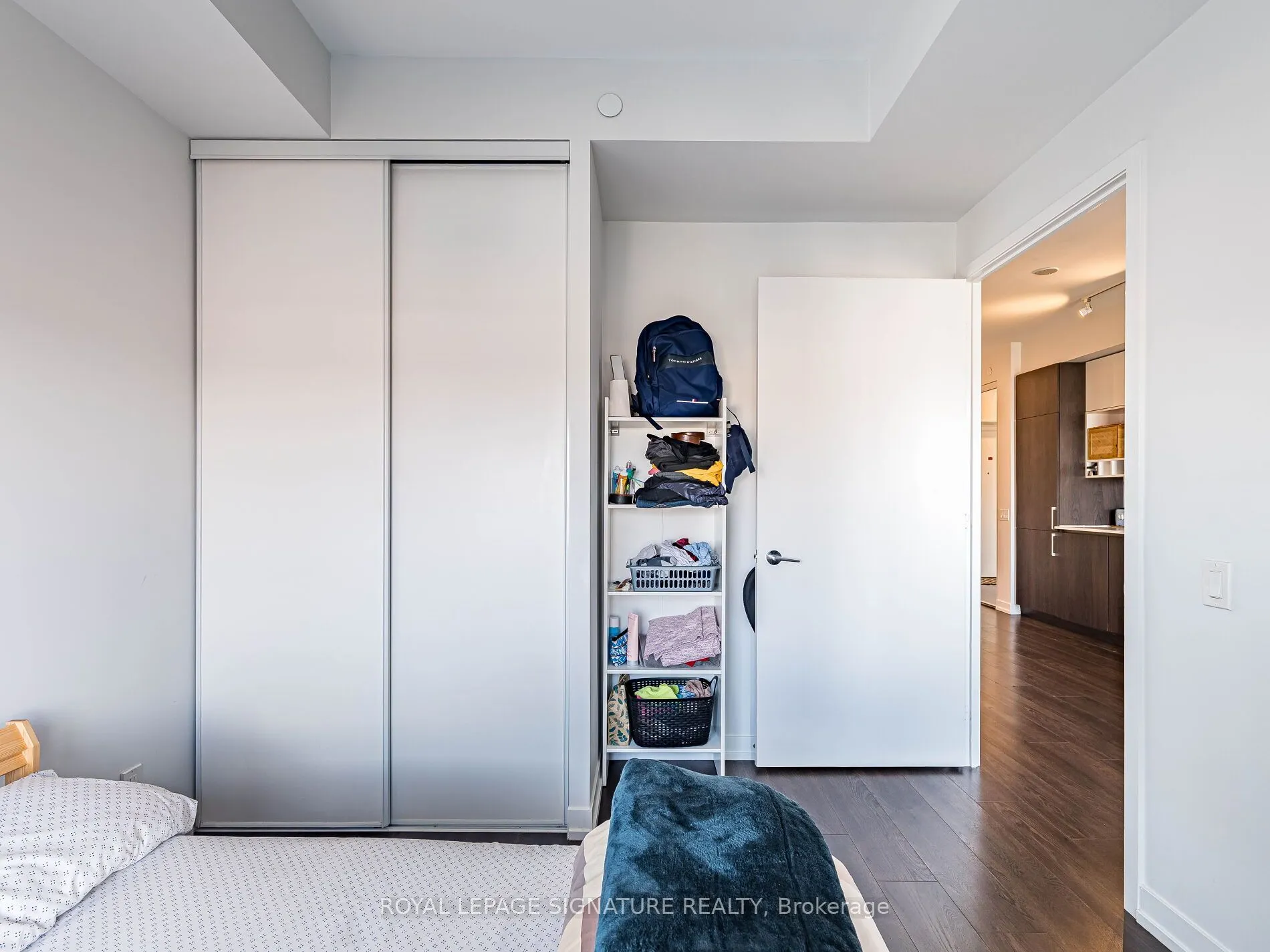 950 Portage Parkway, #601