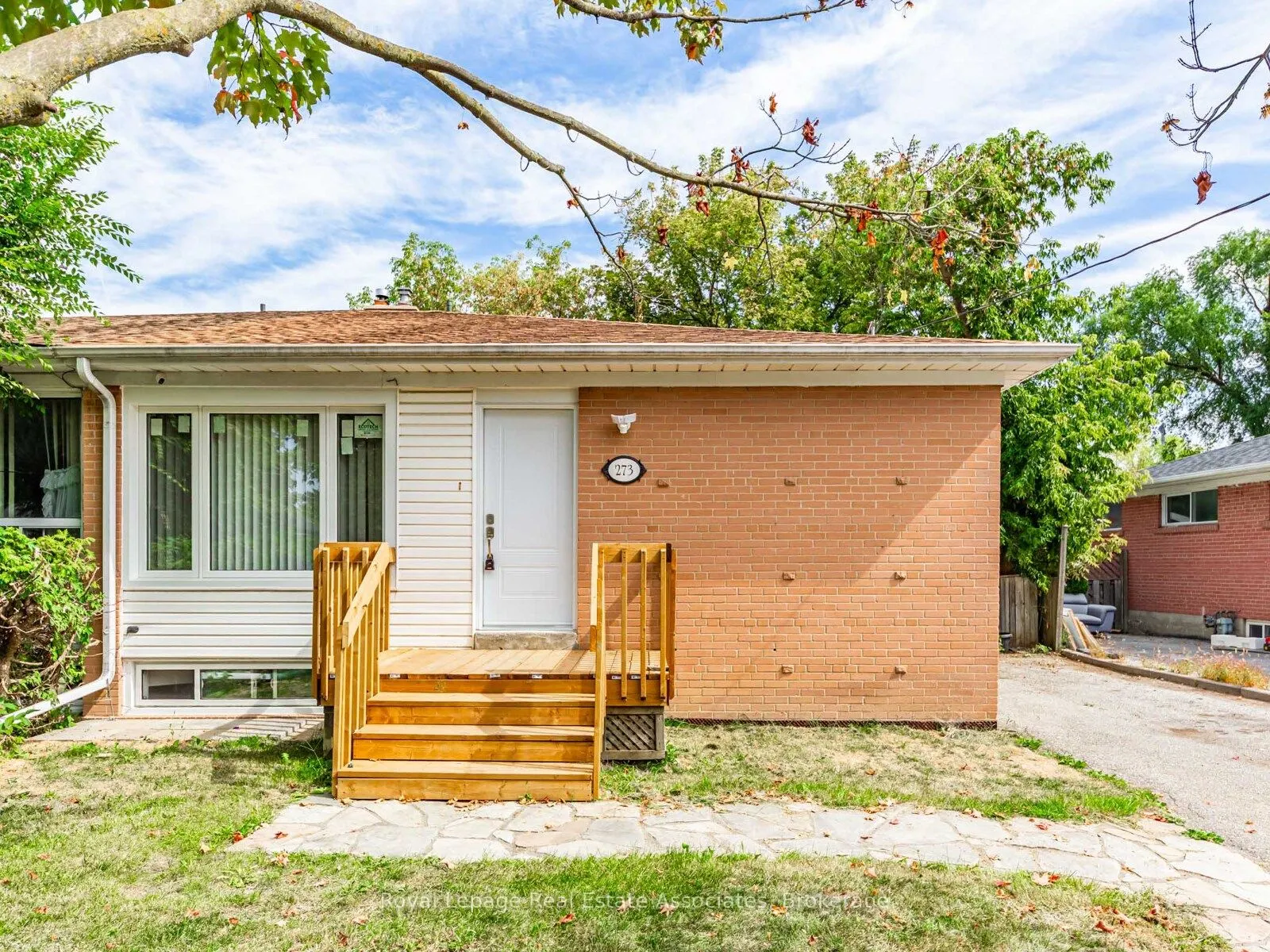 273 Bluegrass Boulevard