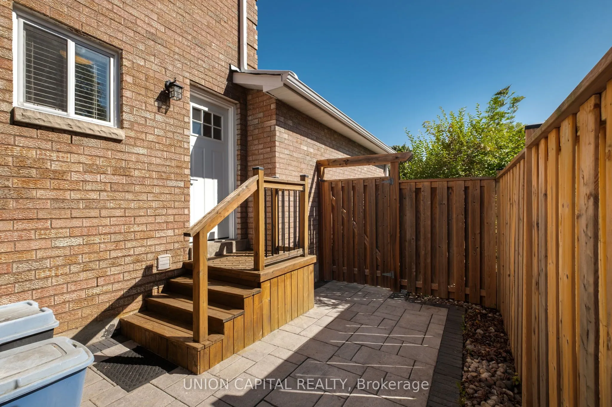 12 Summerfield Avenue