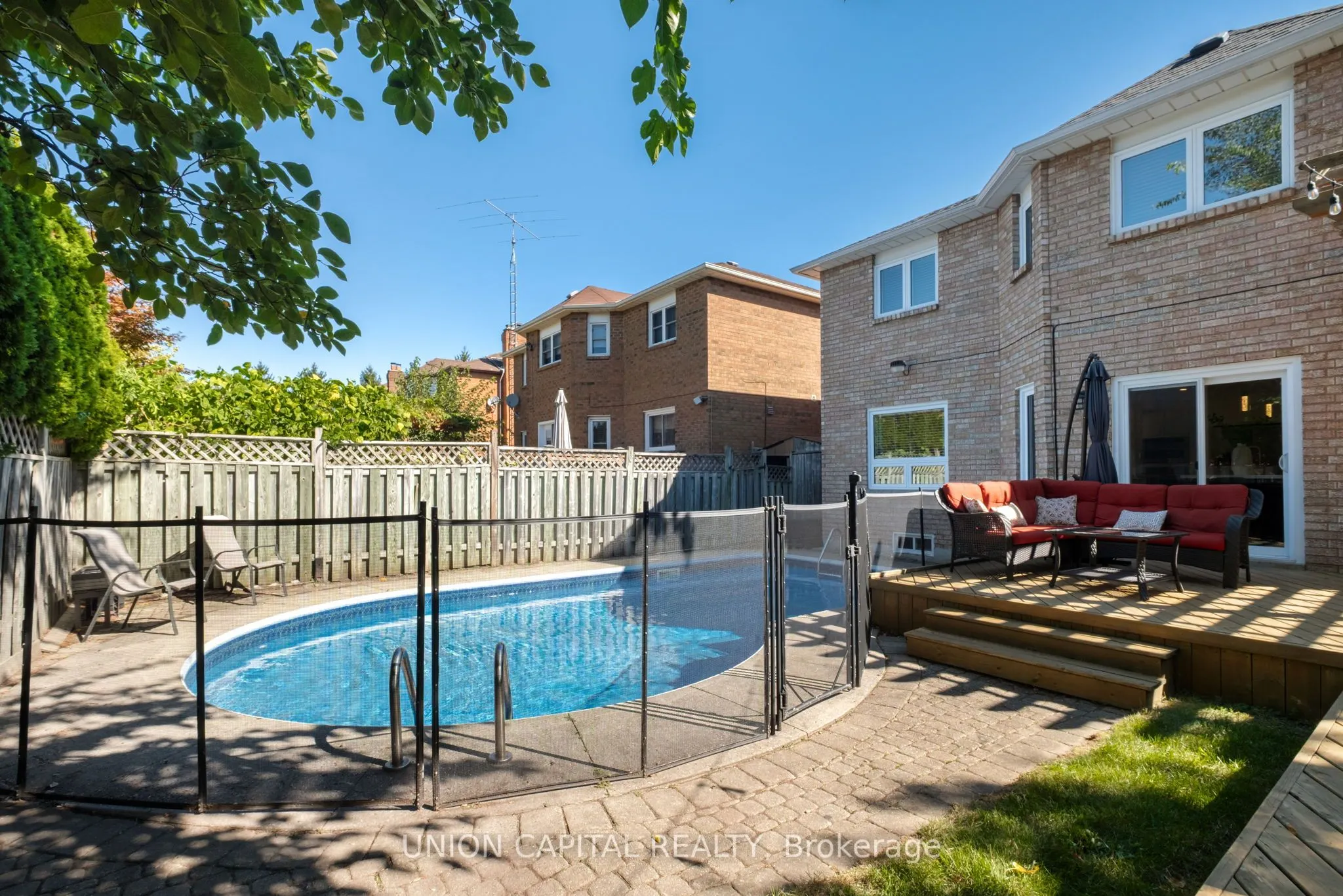 12 Summerfield Avenue