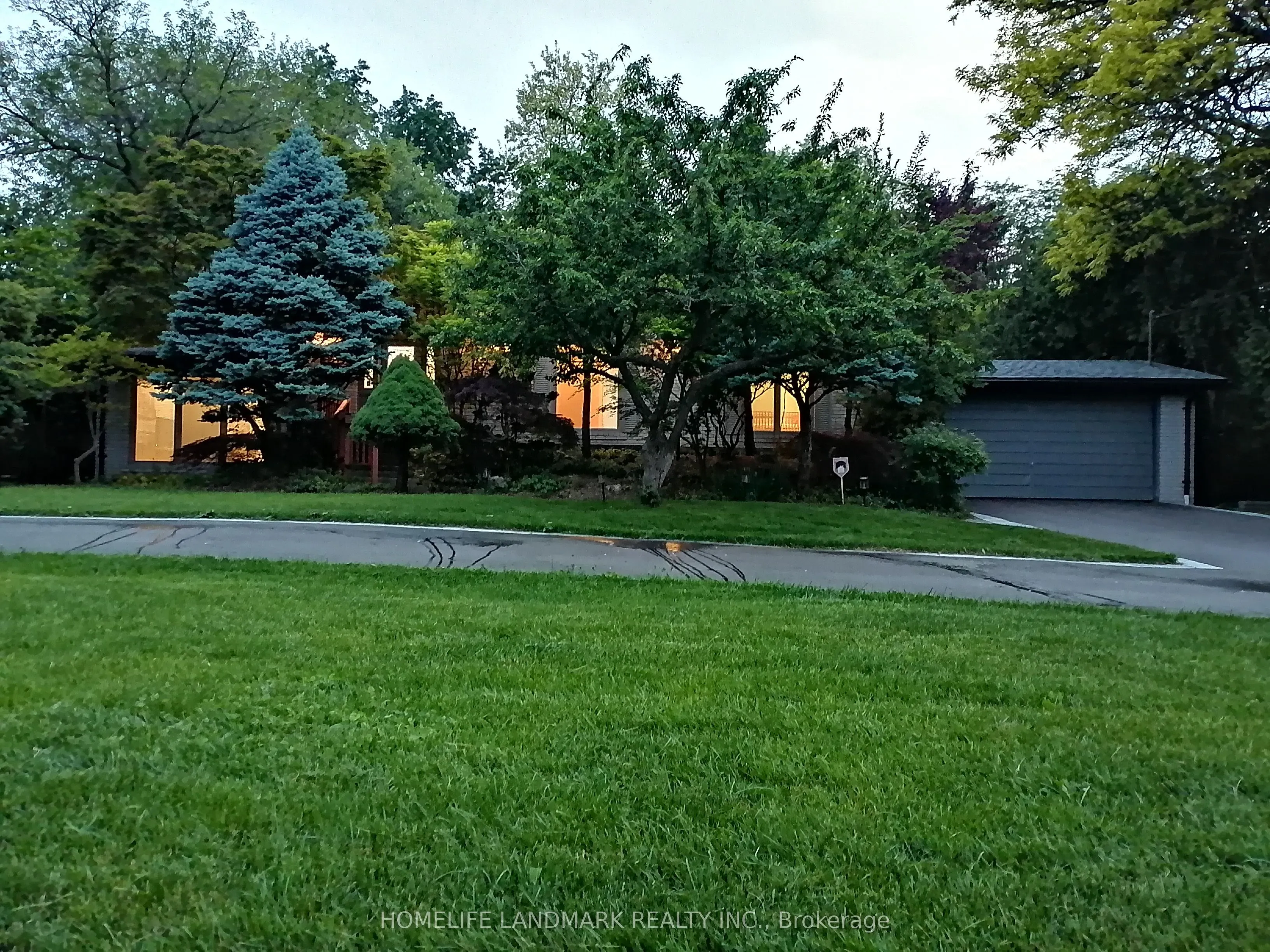 12 Thornheights Road