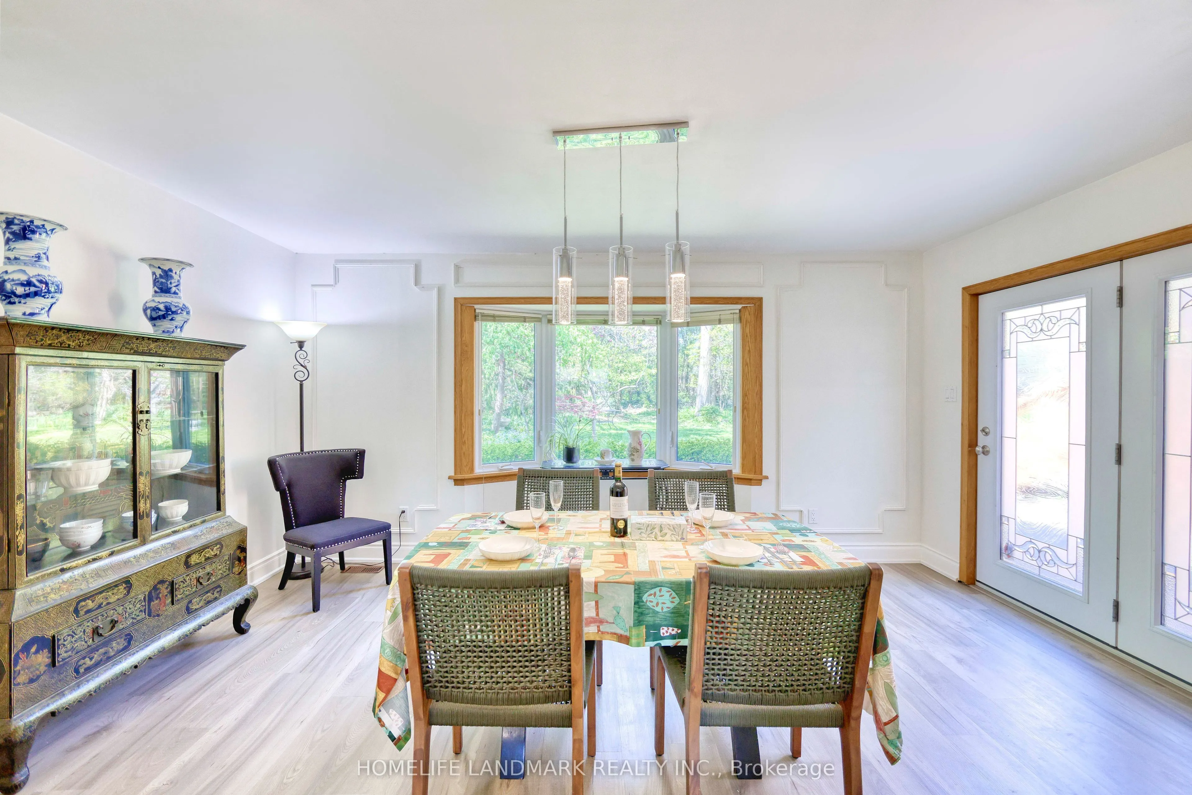 12 Thornheights Road