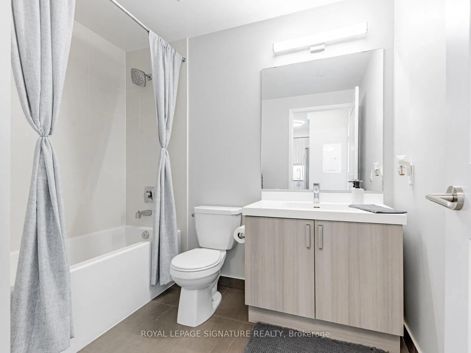7895 Jane Street, #1114