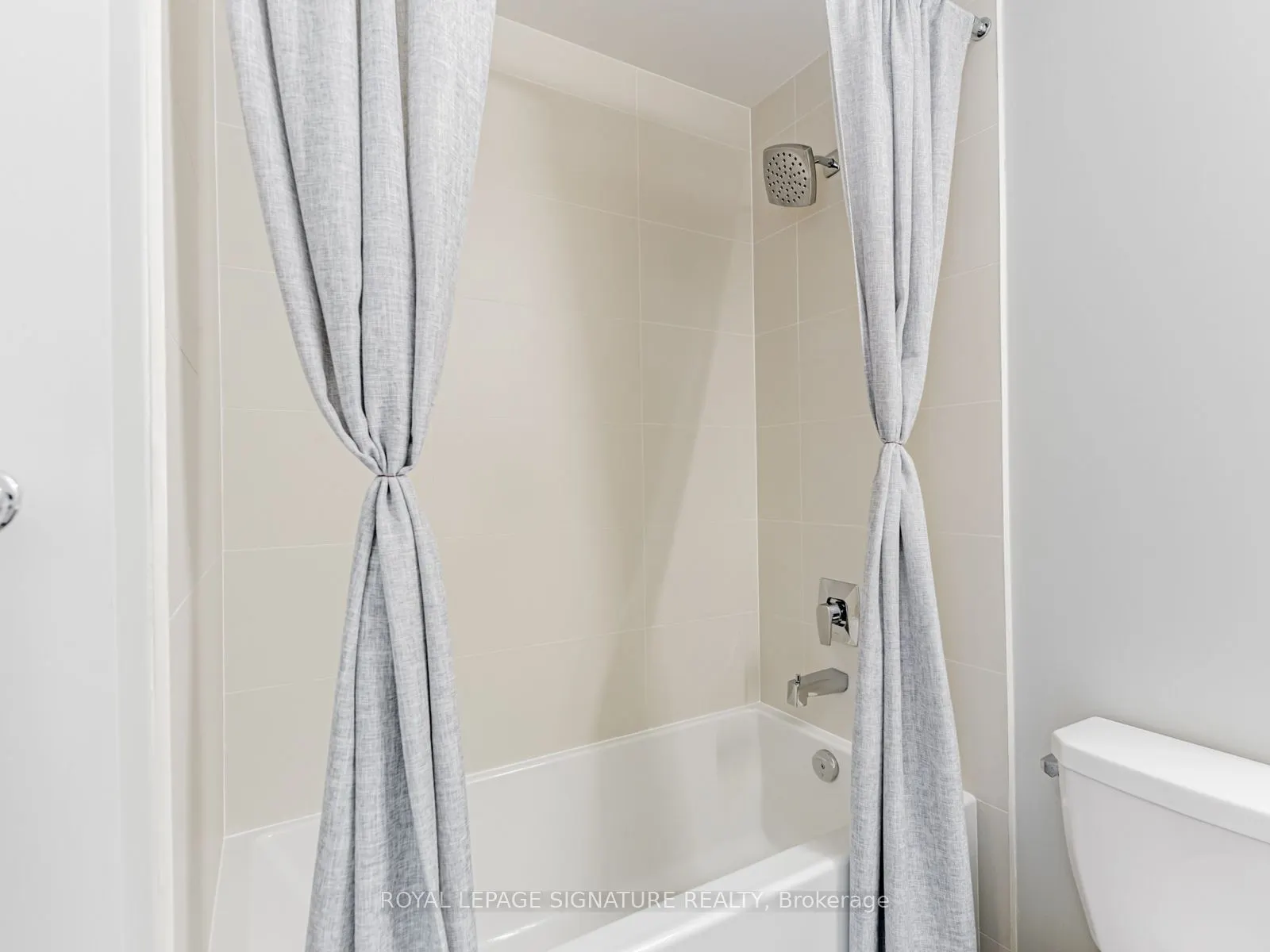 7895 Jane Street, #1114
