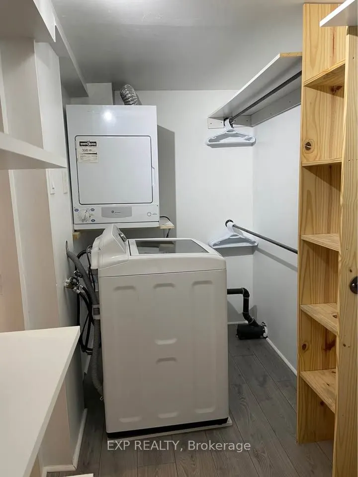 5 Rainbow Court, #Lower