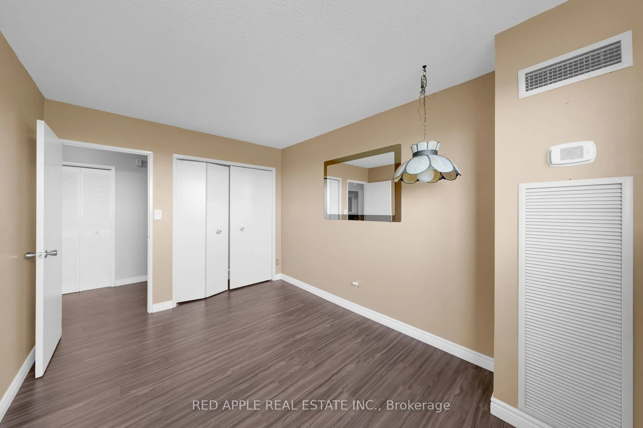 50 Baif Boulevard, #807