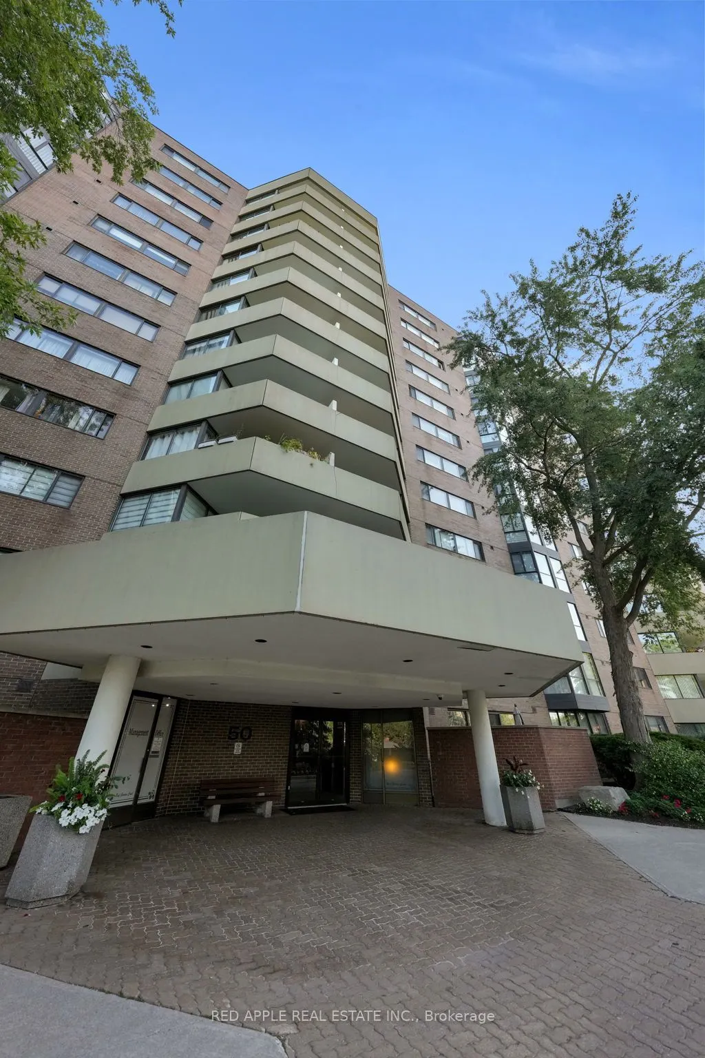 50 Baif Boulevard, #807