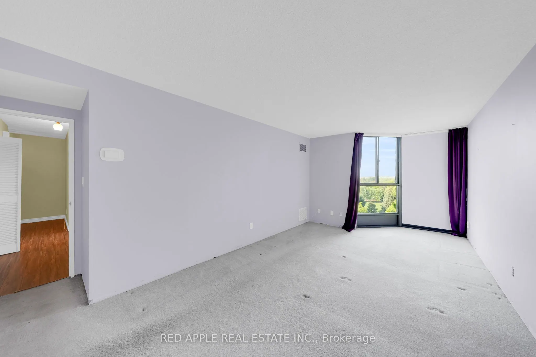 50 Baif Boulevard, #807