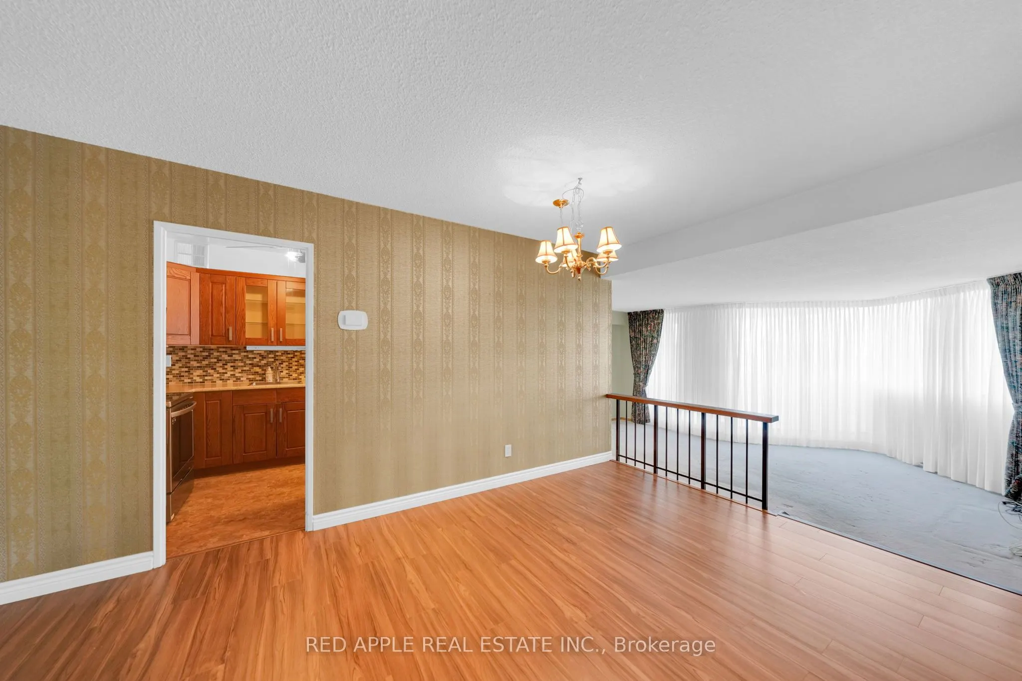 50 Baif Boulevard, #807