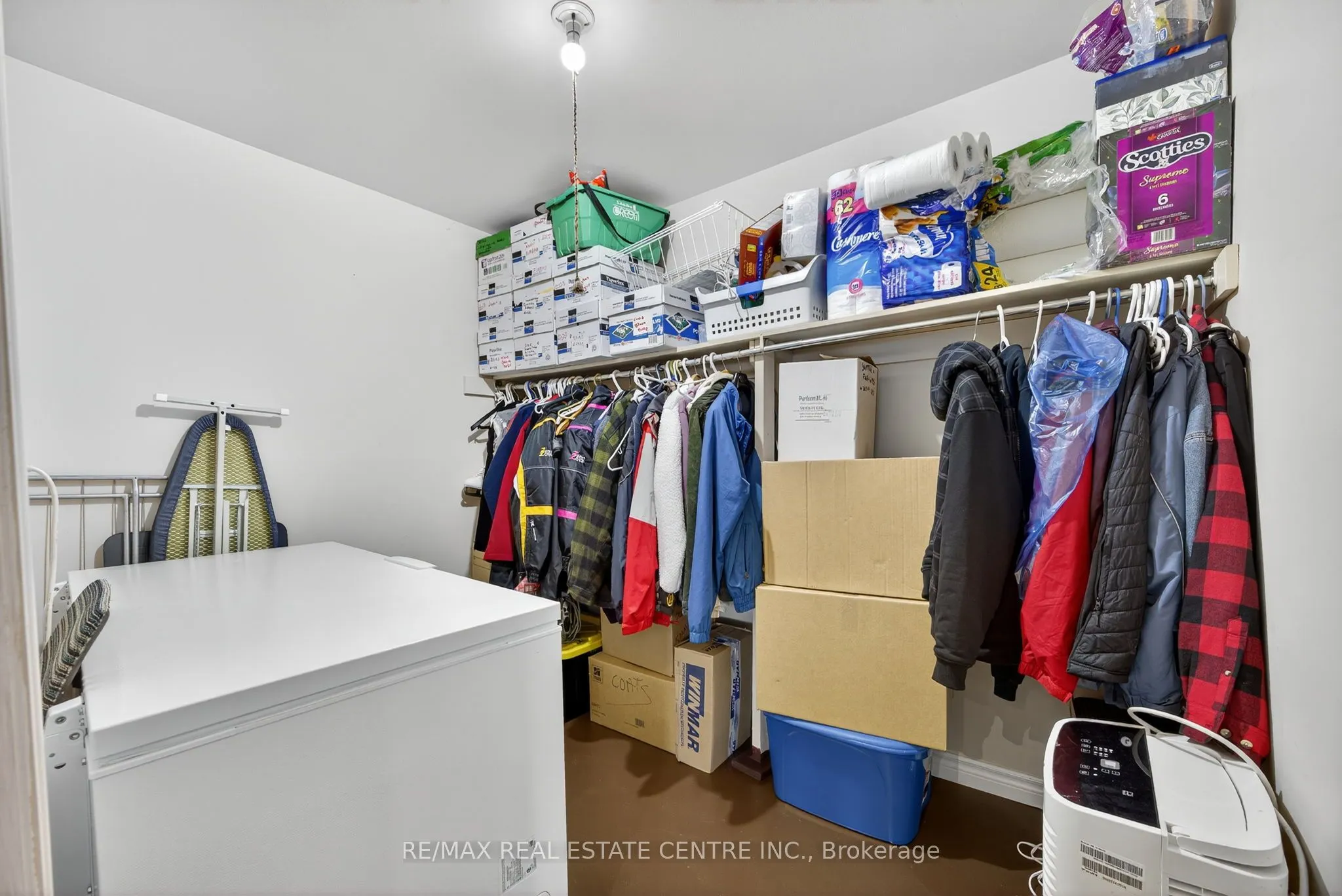3047 Sandy Cove Drive
