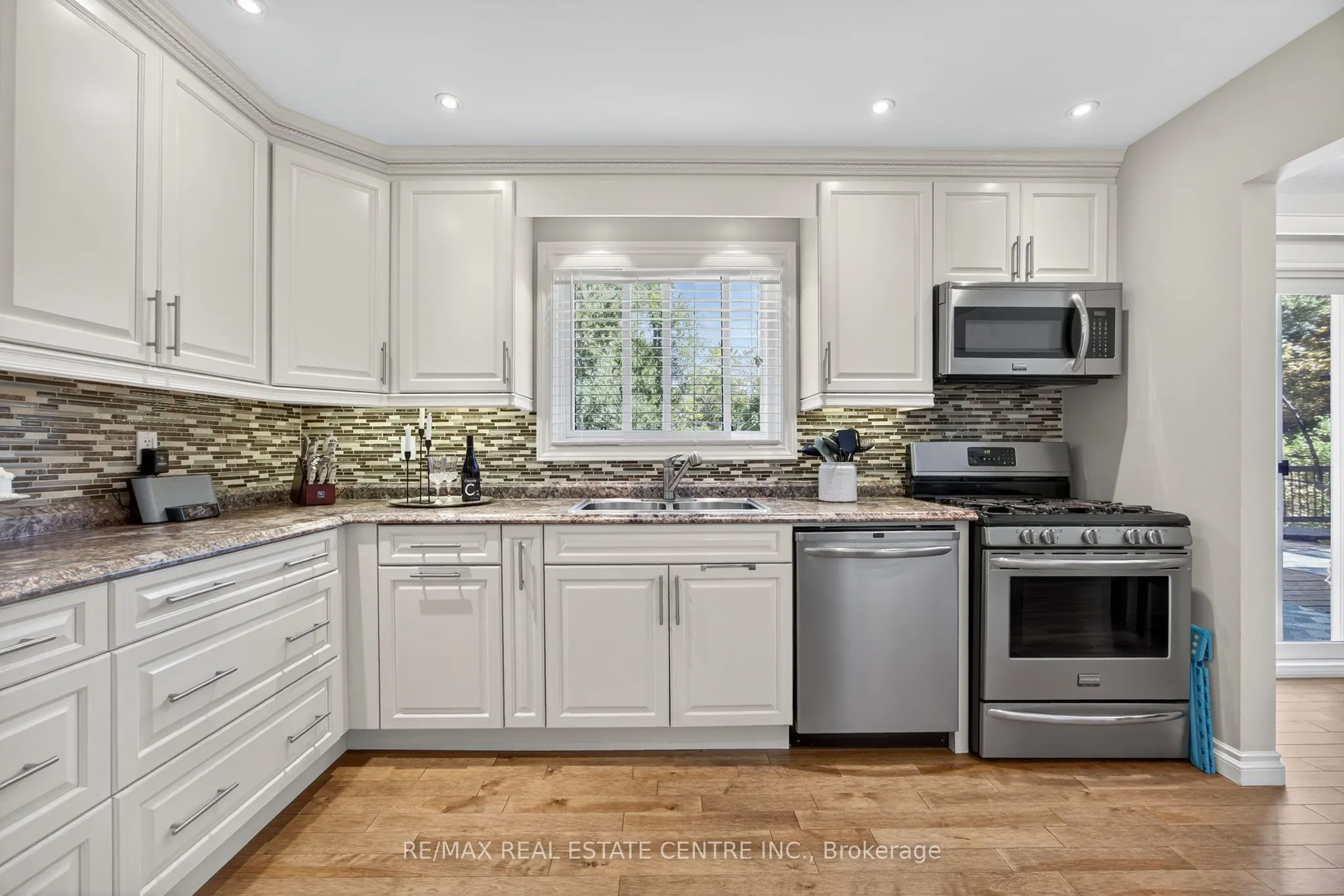 3047 Sandy Cove Drive