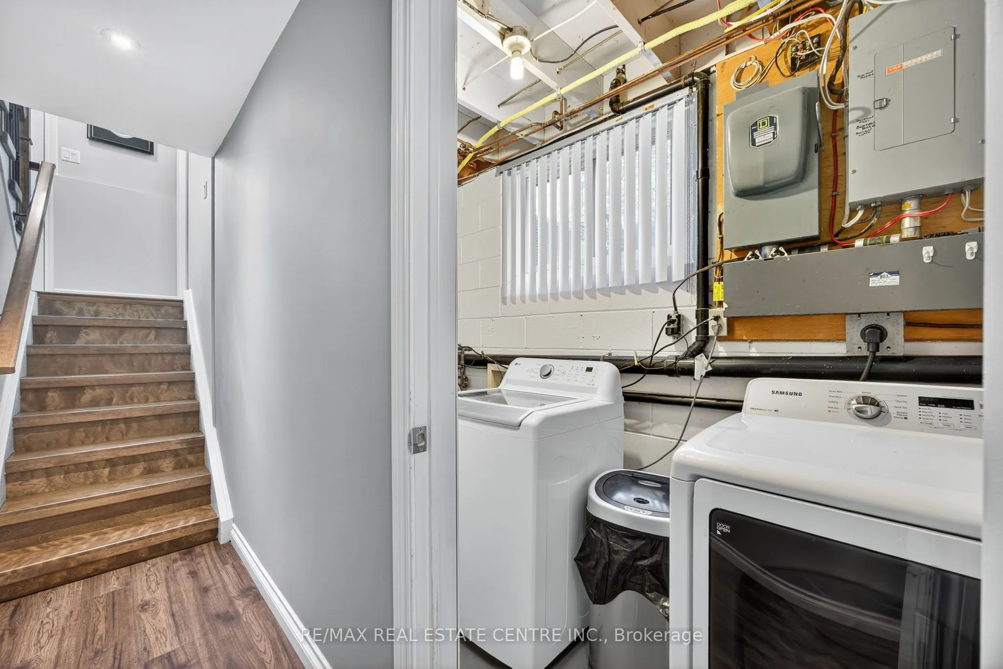 3047 Sandy Cove Drive
