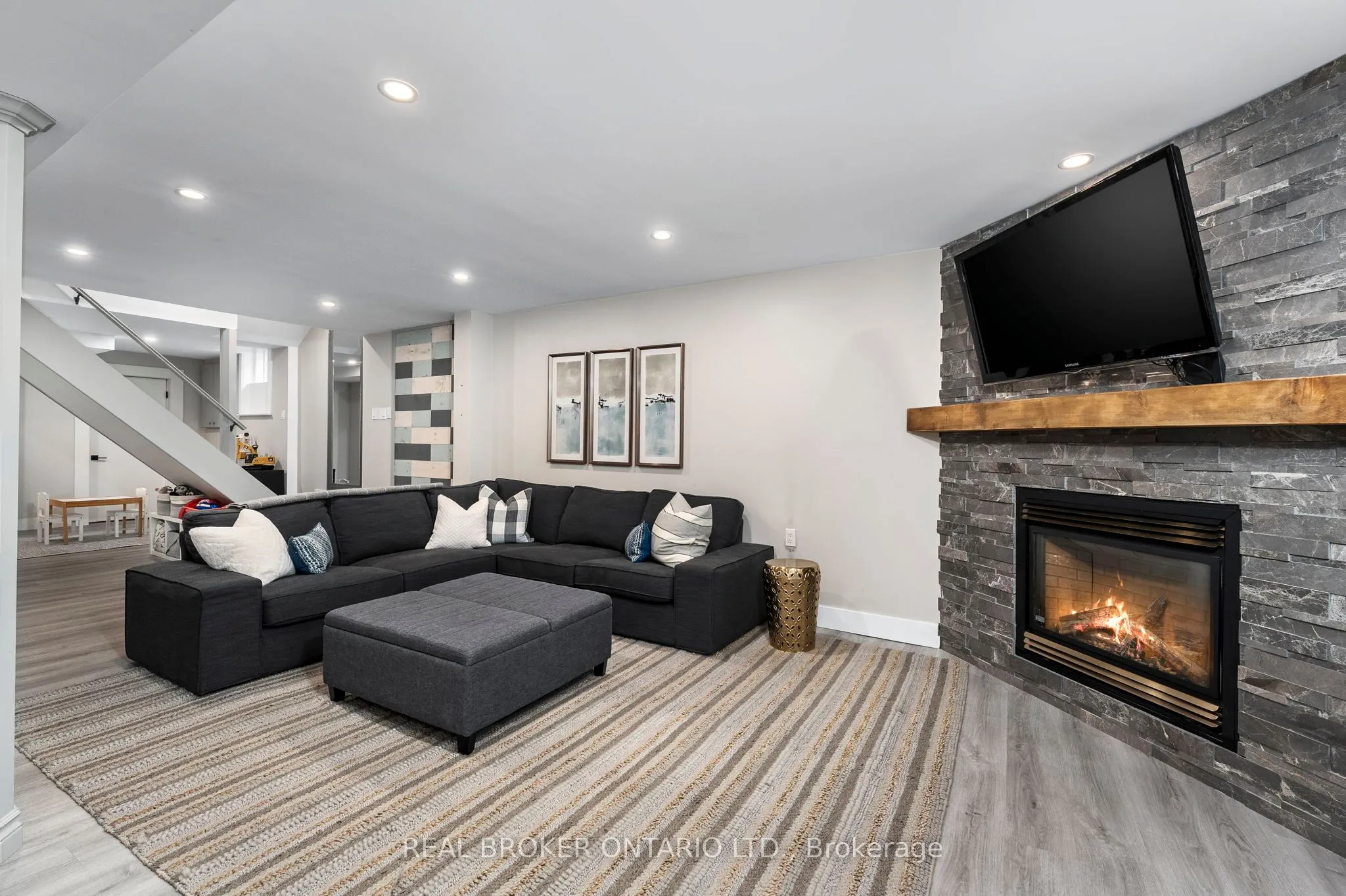 49 Foxtail Ridge