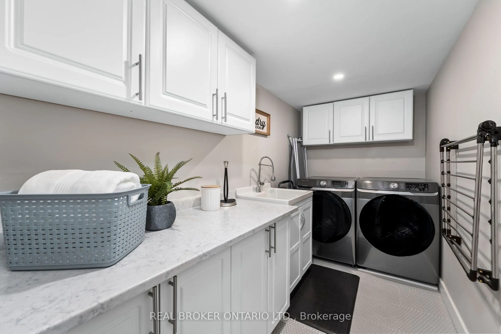 49 Foxtail Ridge