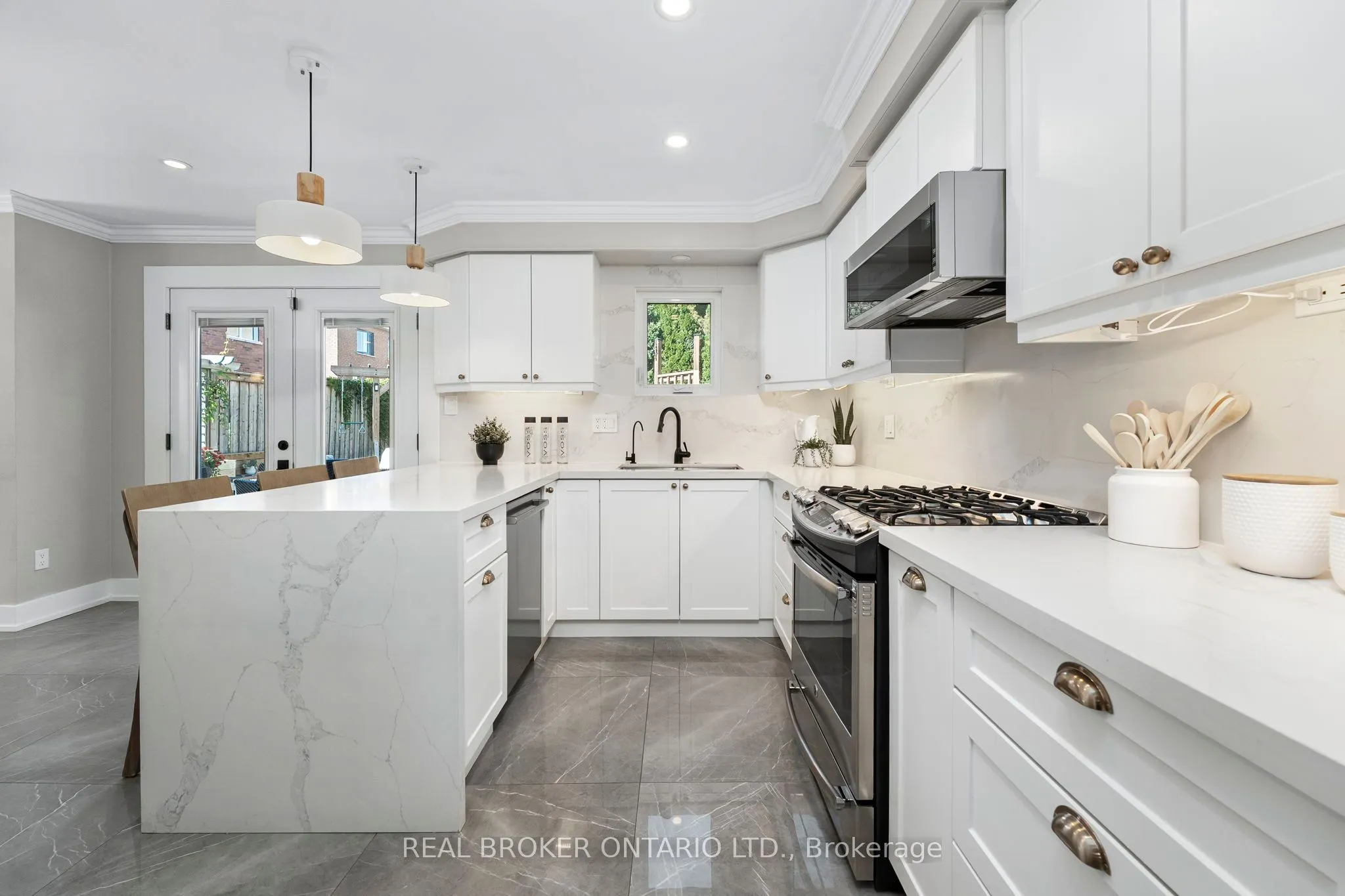 49 Foxtail Ridge