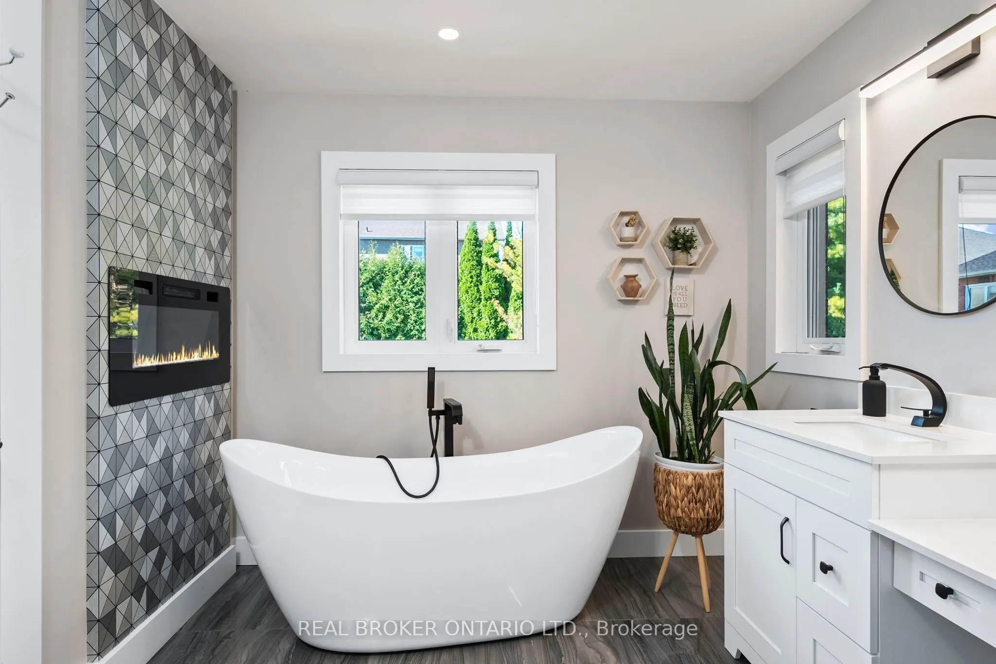 49 Foxtail Ridge
