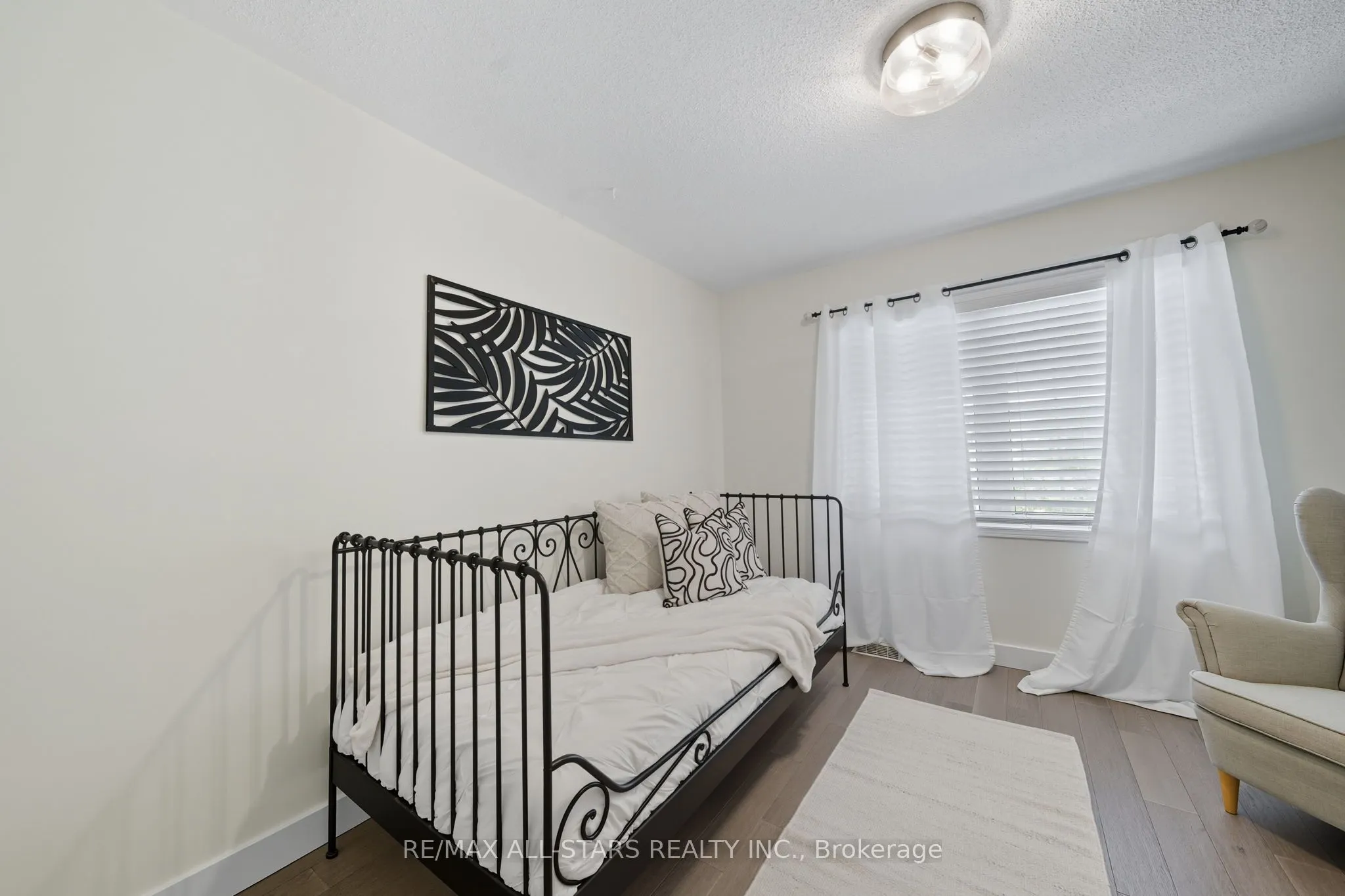83 Hammill Heights