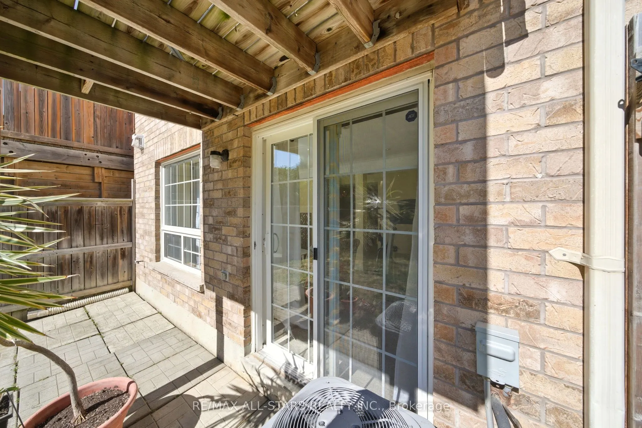 83 Hammill Heights