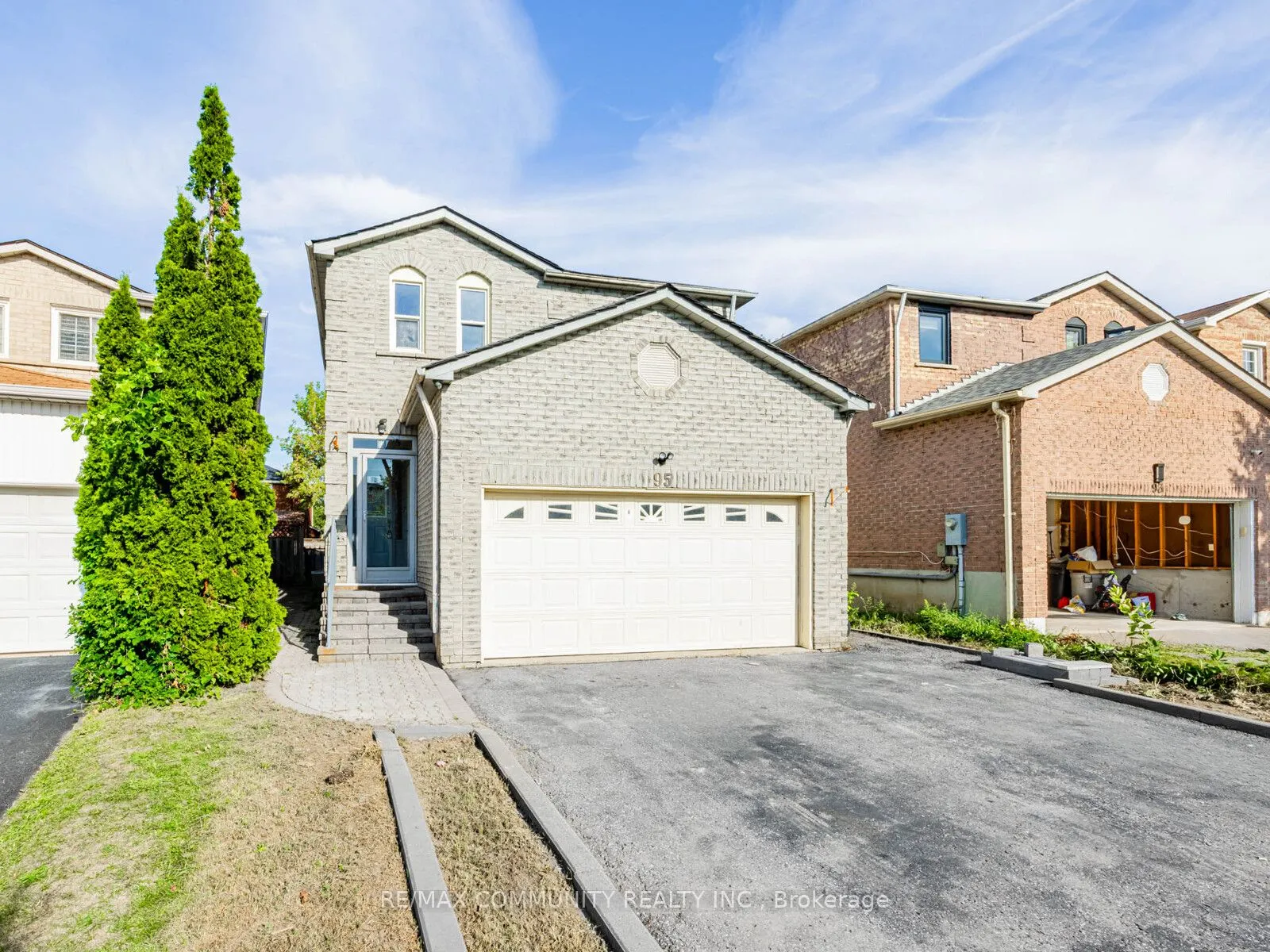 95 Ketchum Crescent