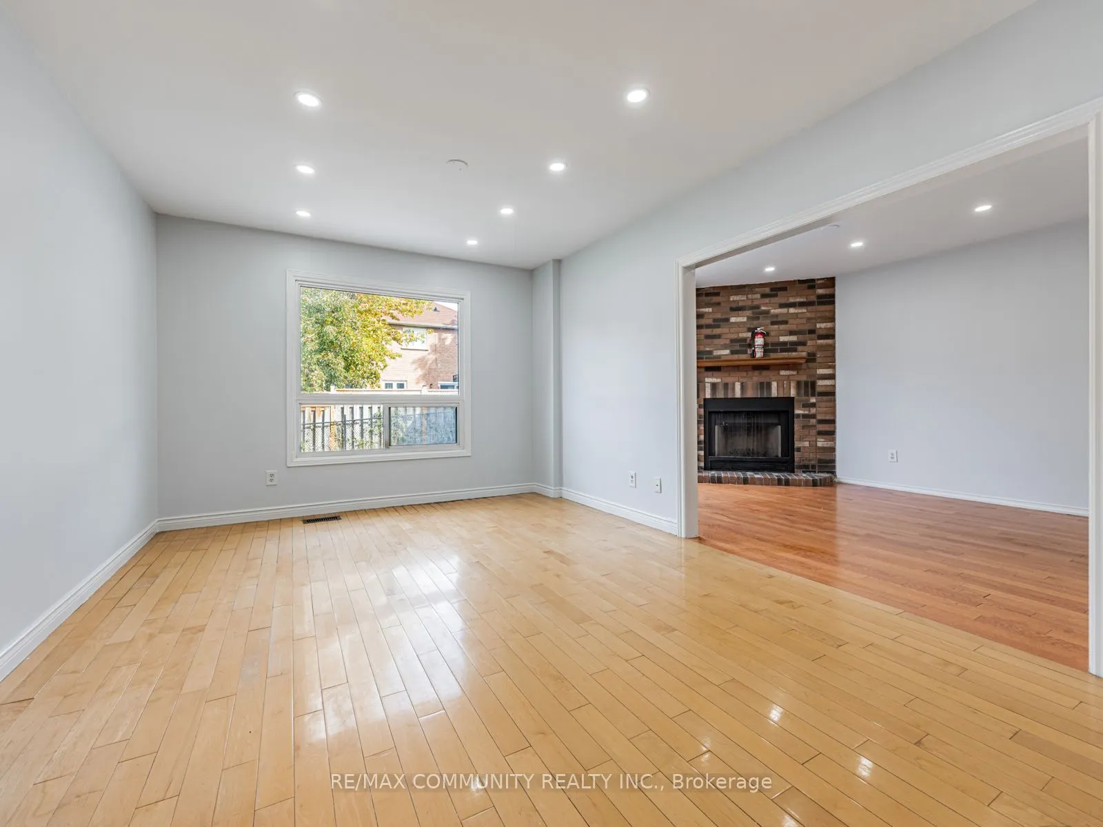 95 Ketchum Crescent