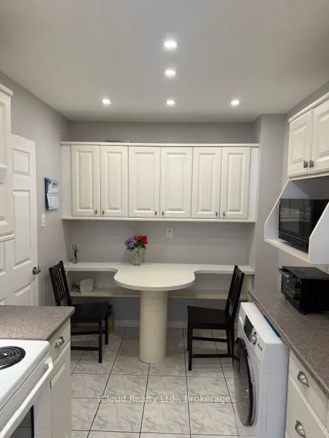 11 Plaisance Rd Road E, #42