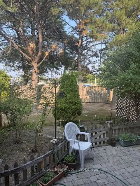 11 Plaisance Rd Road E, #42