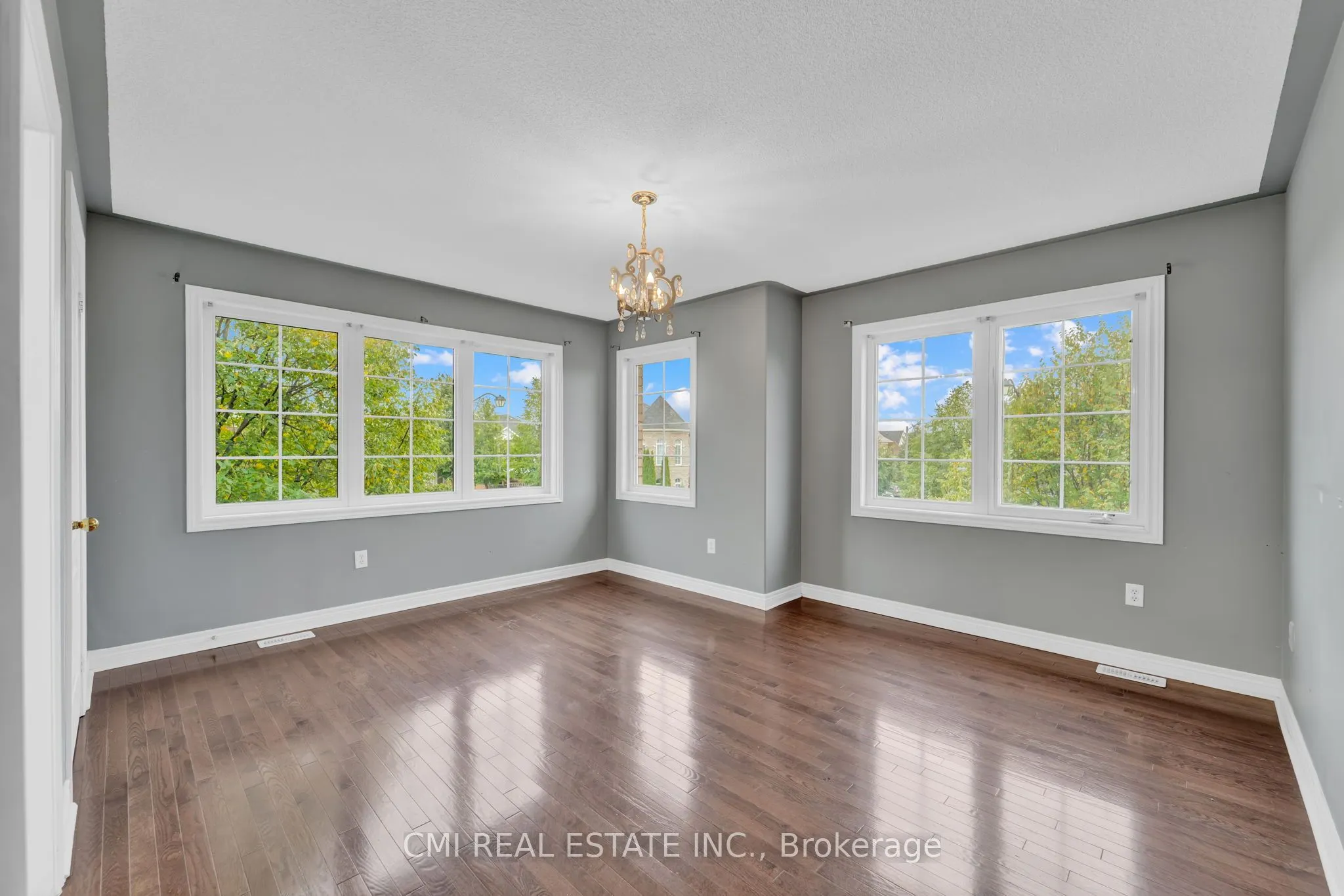 32 Hislop Drive