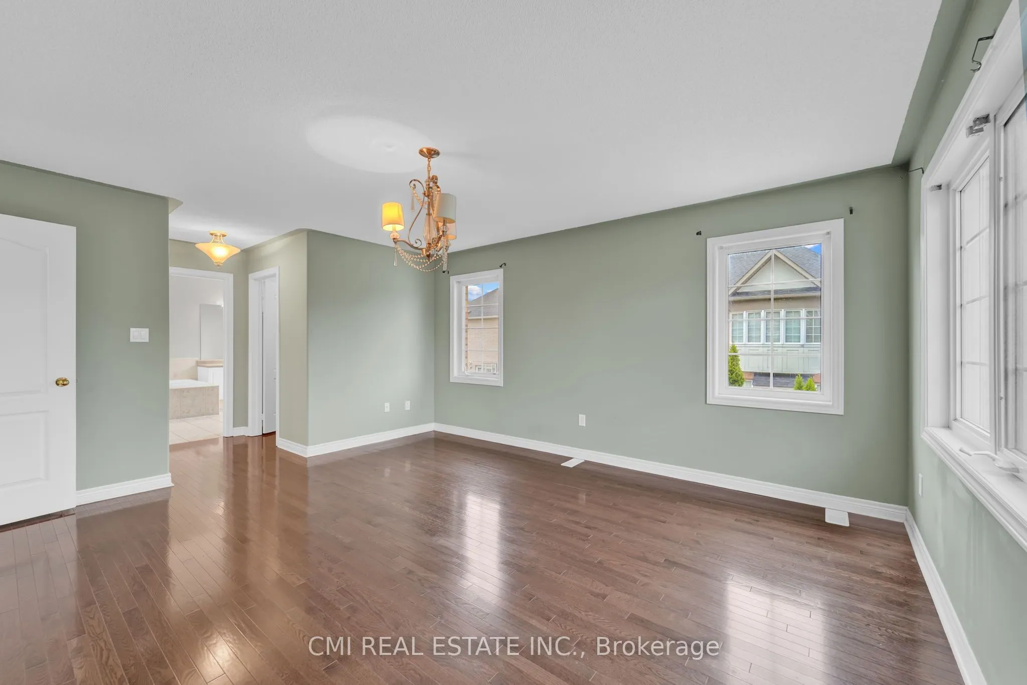 32 Hislop Drive