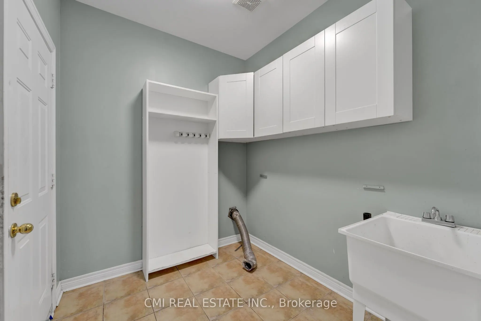 32 Hislop Drive