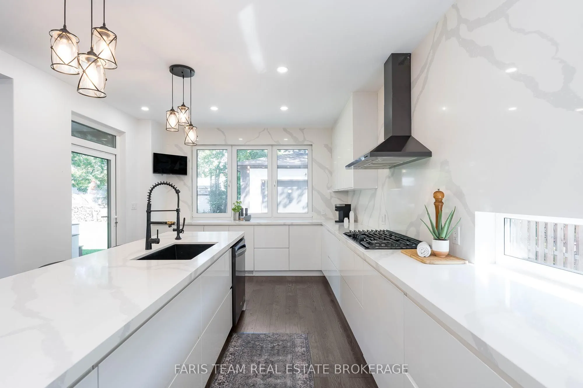 3951 Alberta Avenue