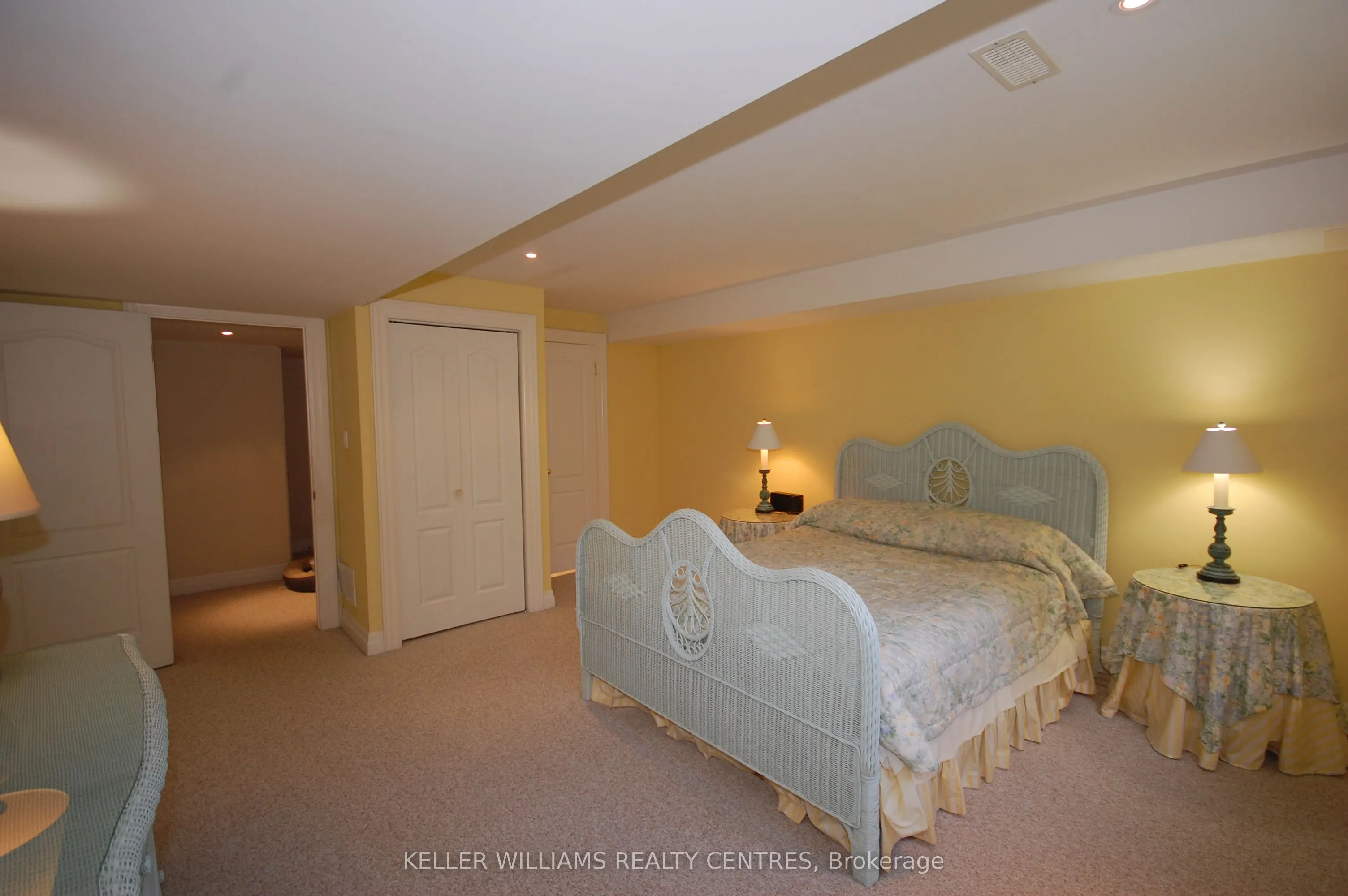 470 Falconwood Hollow W, #16
