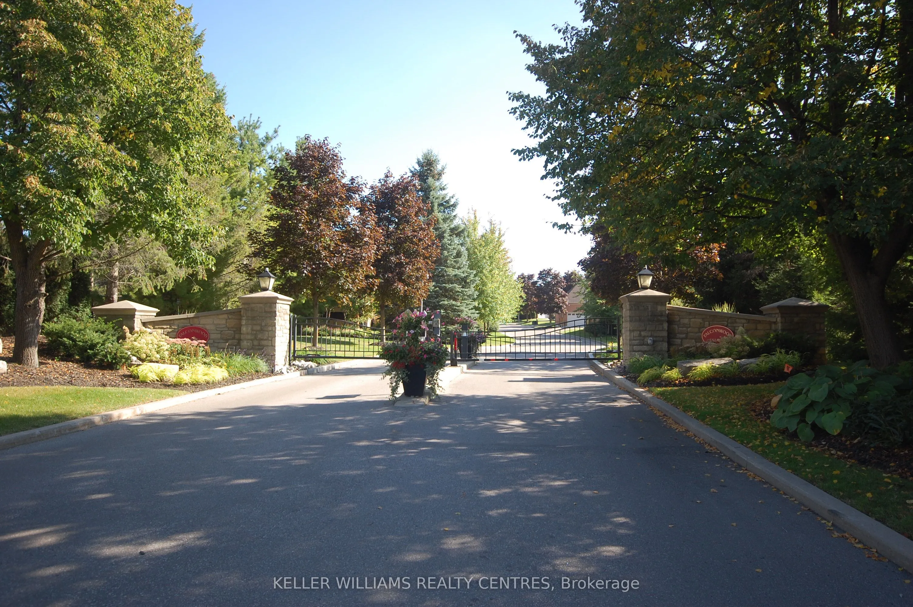 470 Falconwood Hollow W, #16