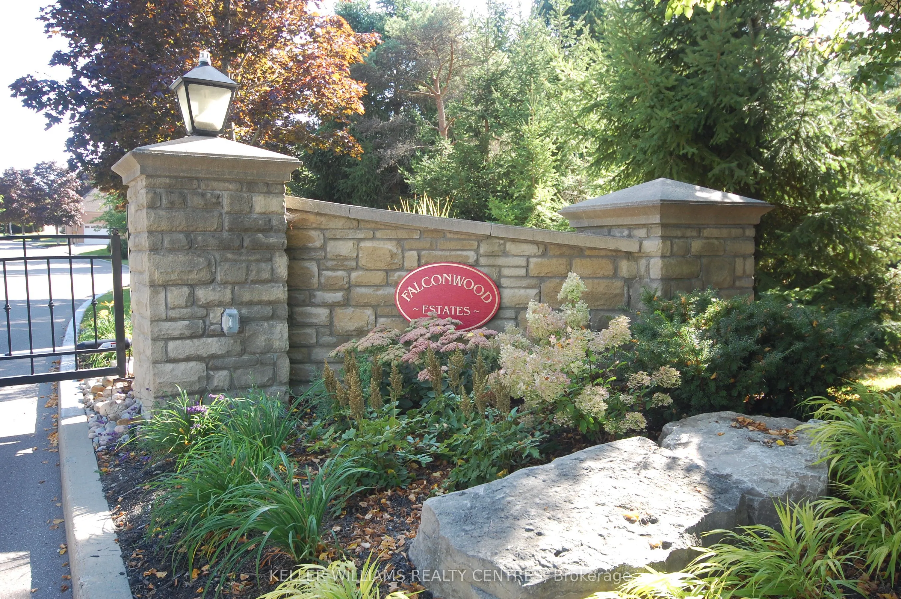 470 Falconwood Hollow W, #16