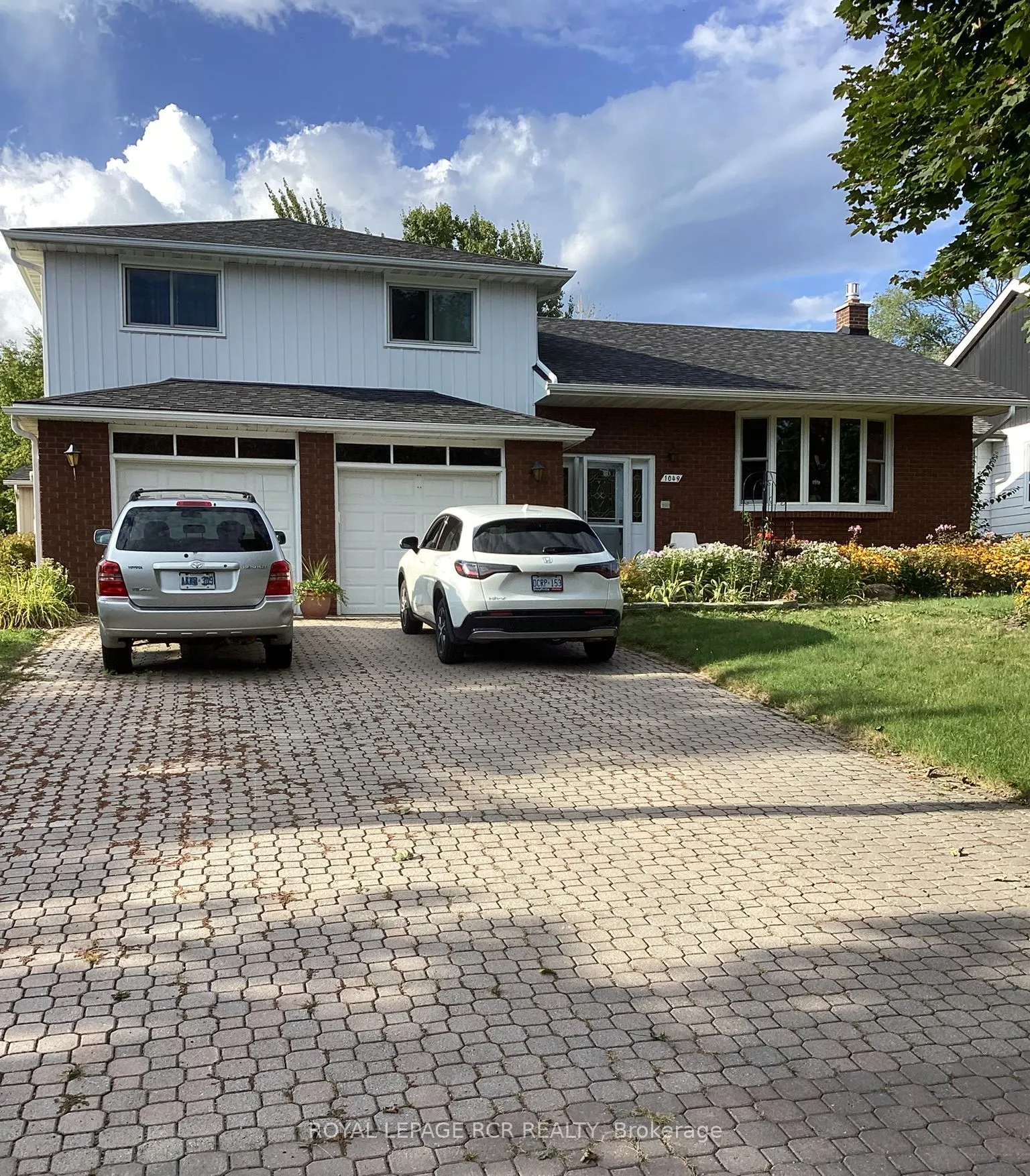 1049 Elgin Street