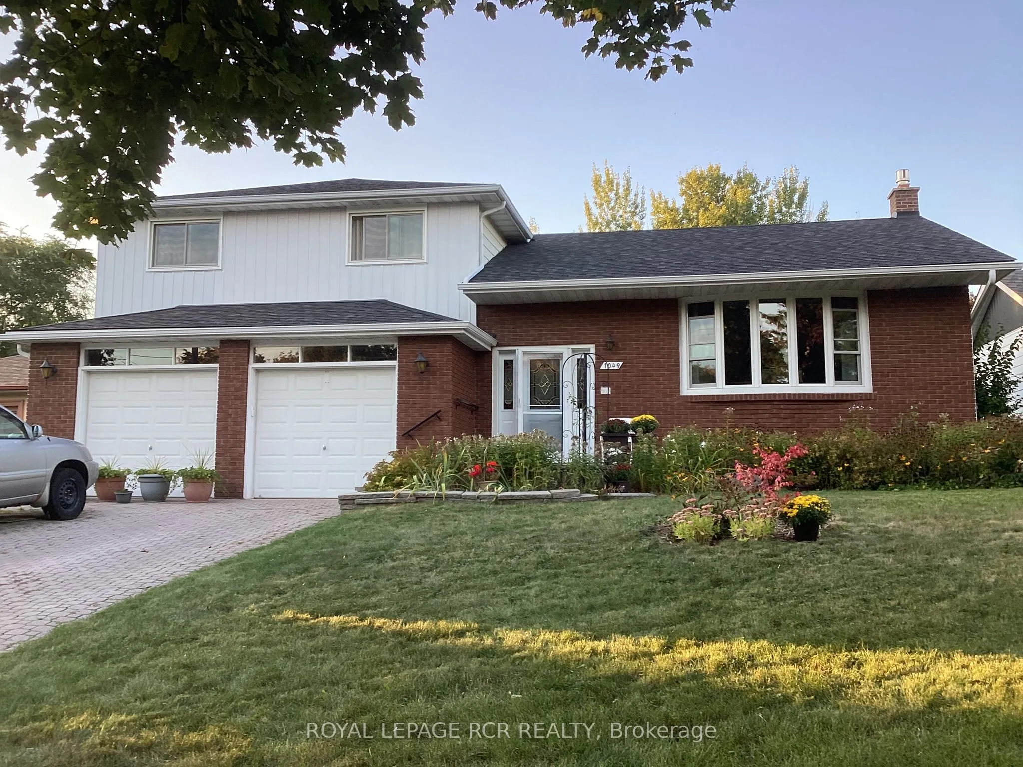 1049 Elgin Street