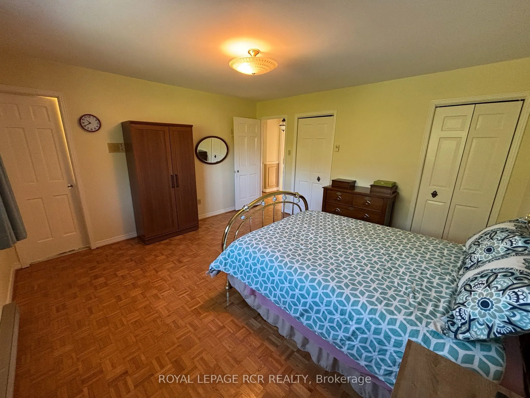 1049 Elgin Street