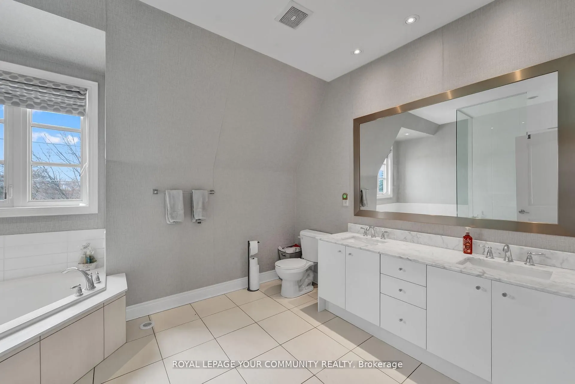 8327 Kipling Avenue, #13