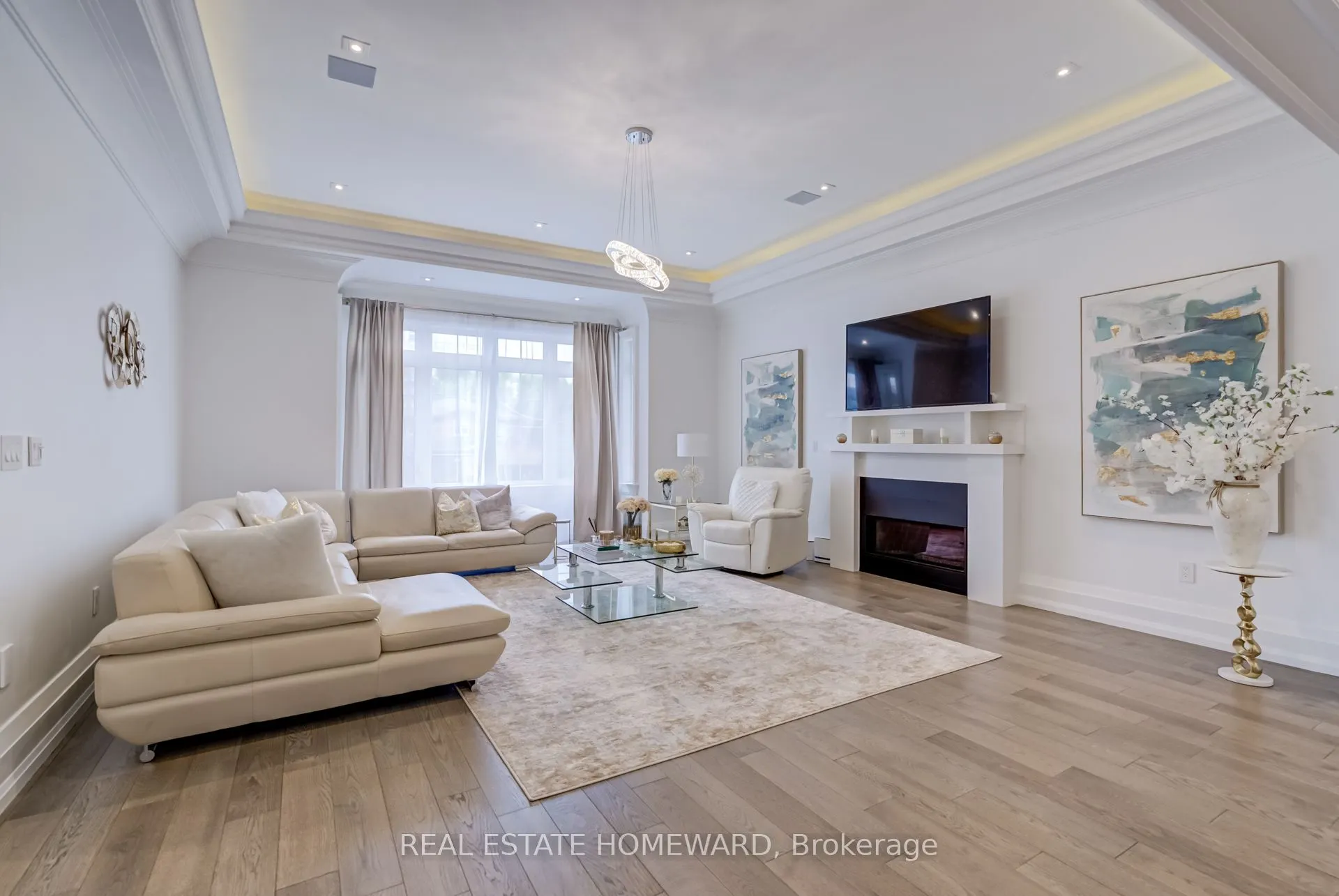 6 Mackay Drive