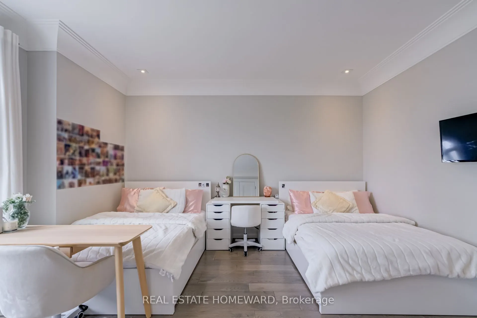 6 Mackay Drive