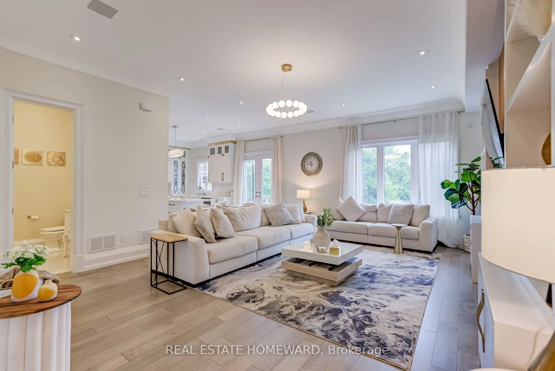 6 Mackay Drive