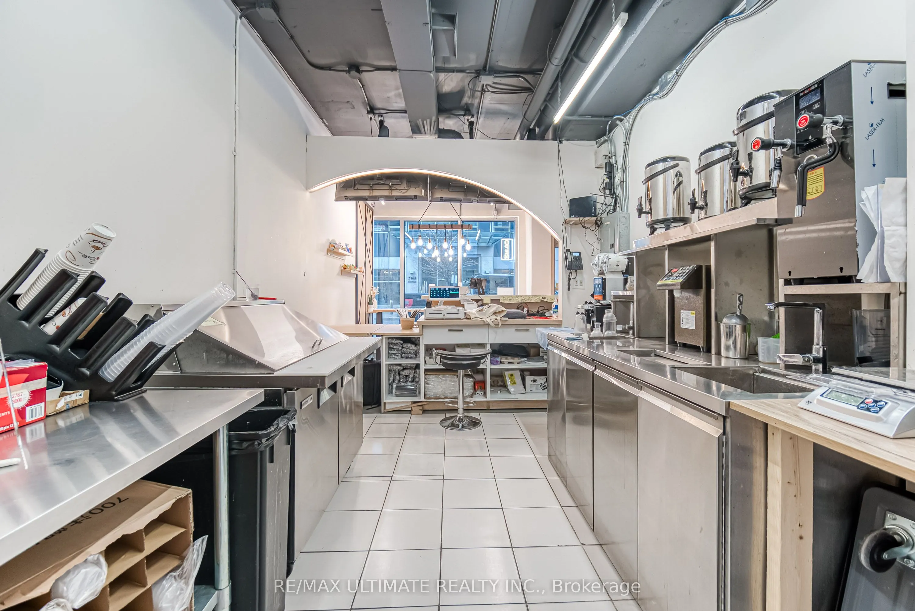 7181 Yonge Street, #1
