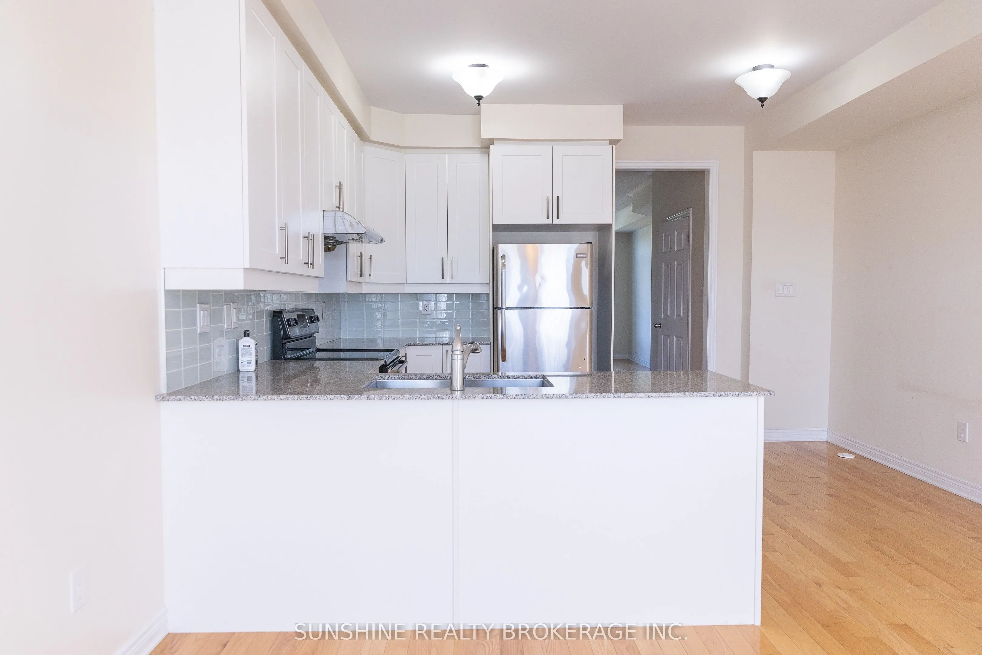 85 Dundas Way