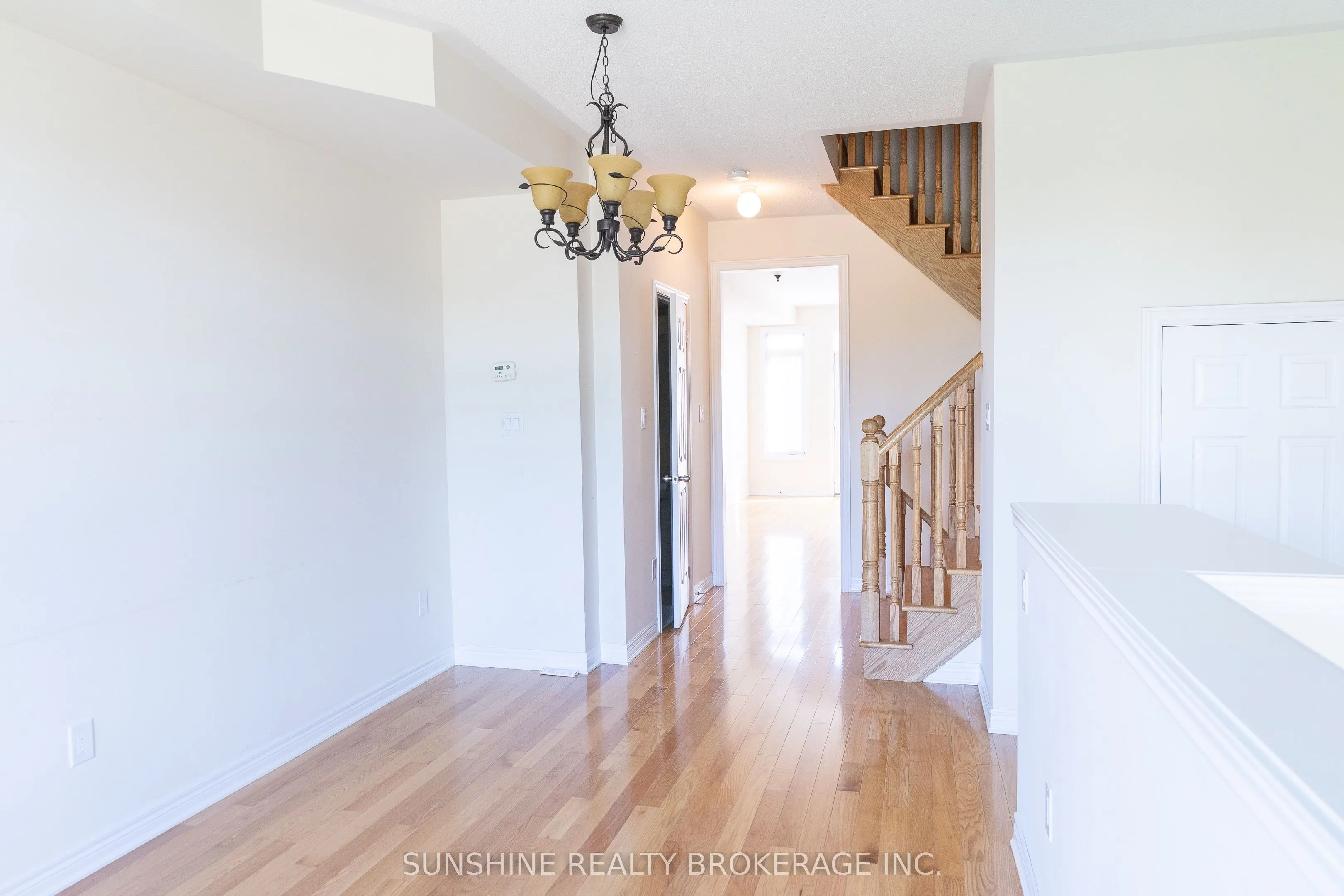 85 Dundas Way